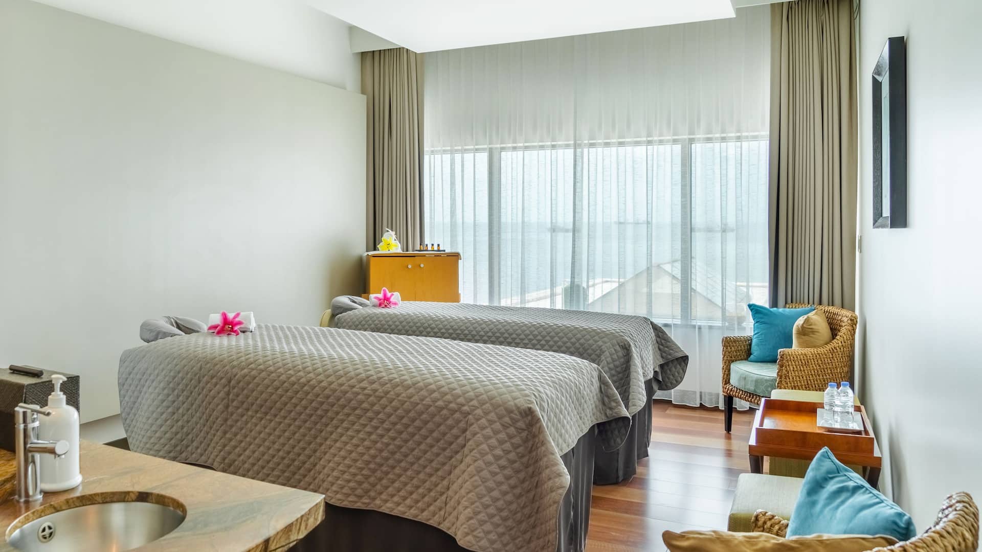 Hyatt Regency Trinidad Spa Couples Suite