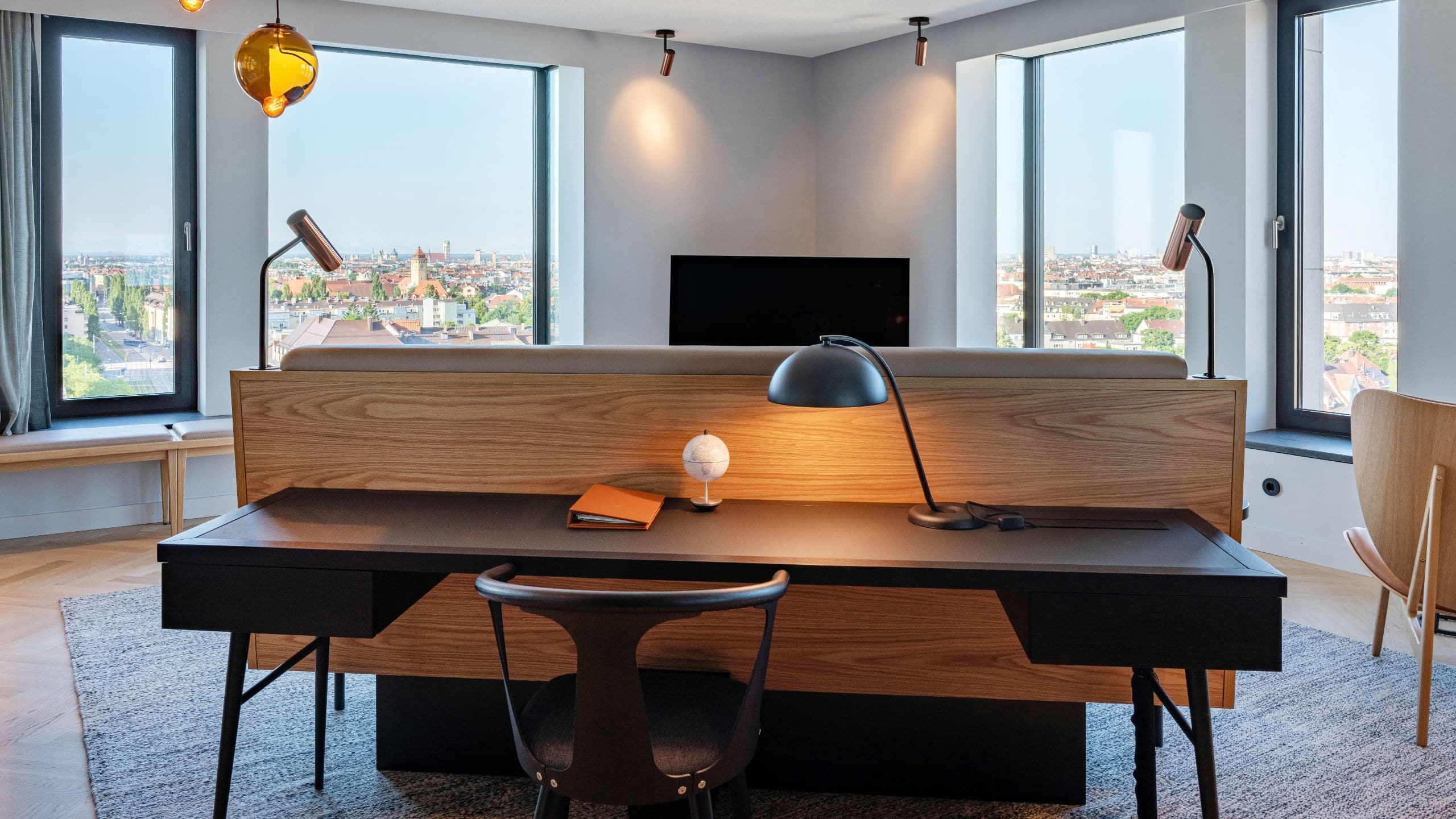 Andaz Munich Schwabinger Tor Penthouse Bedroom Work Desk