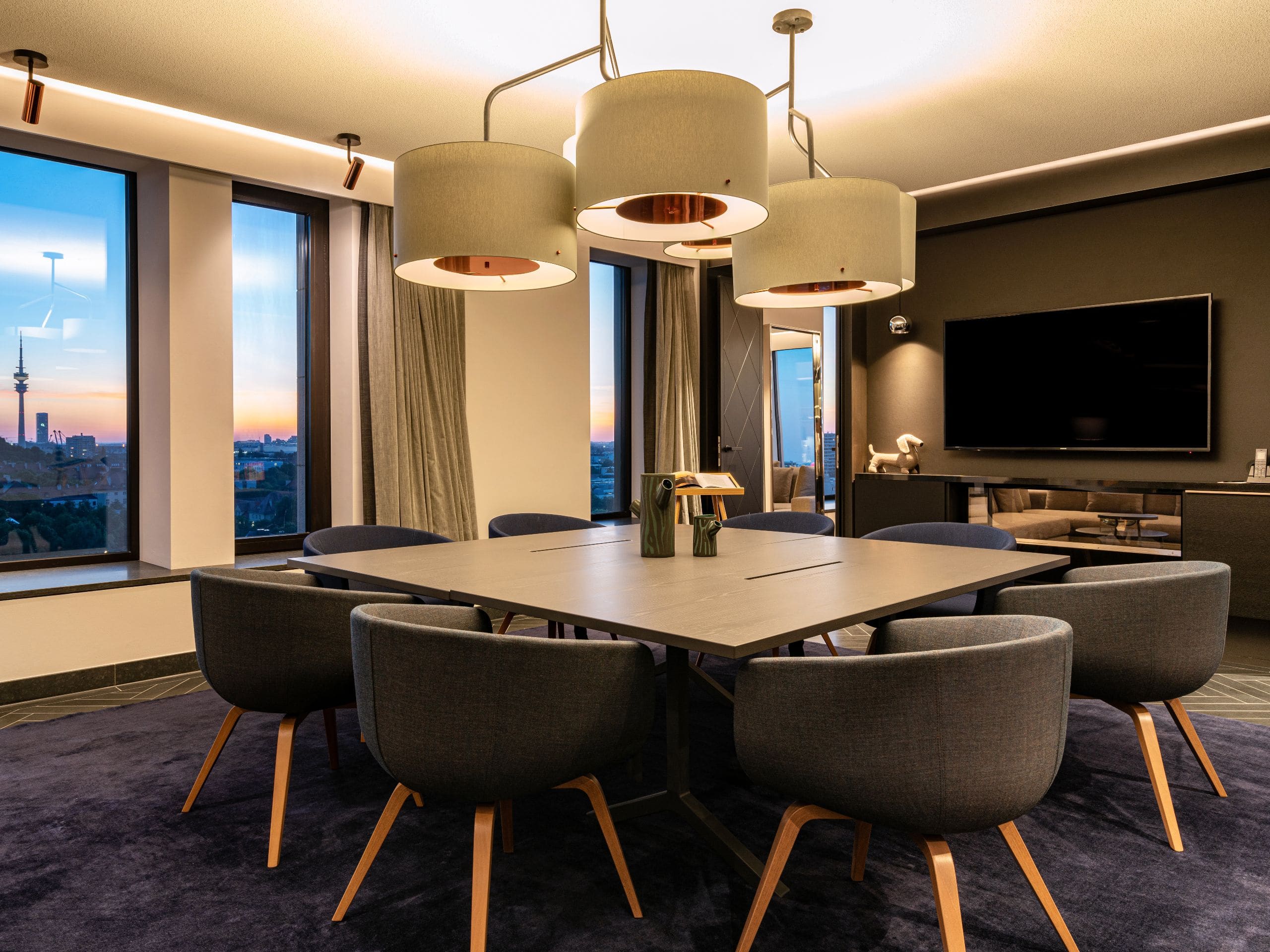 Andaz Munich Schwabinger Tor Penthouse Suite Meeting Area