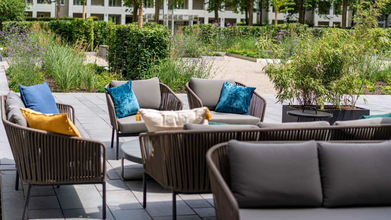 The Lonely Broccoli Terrasse Andaz München Schwabinger Tor