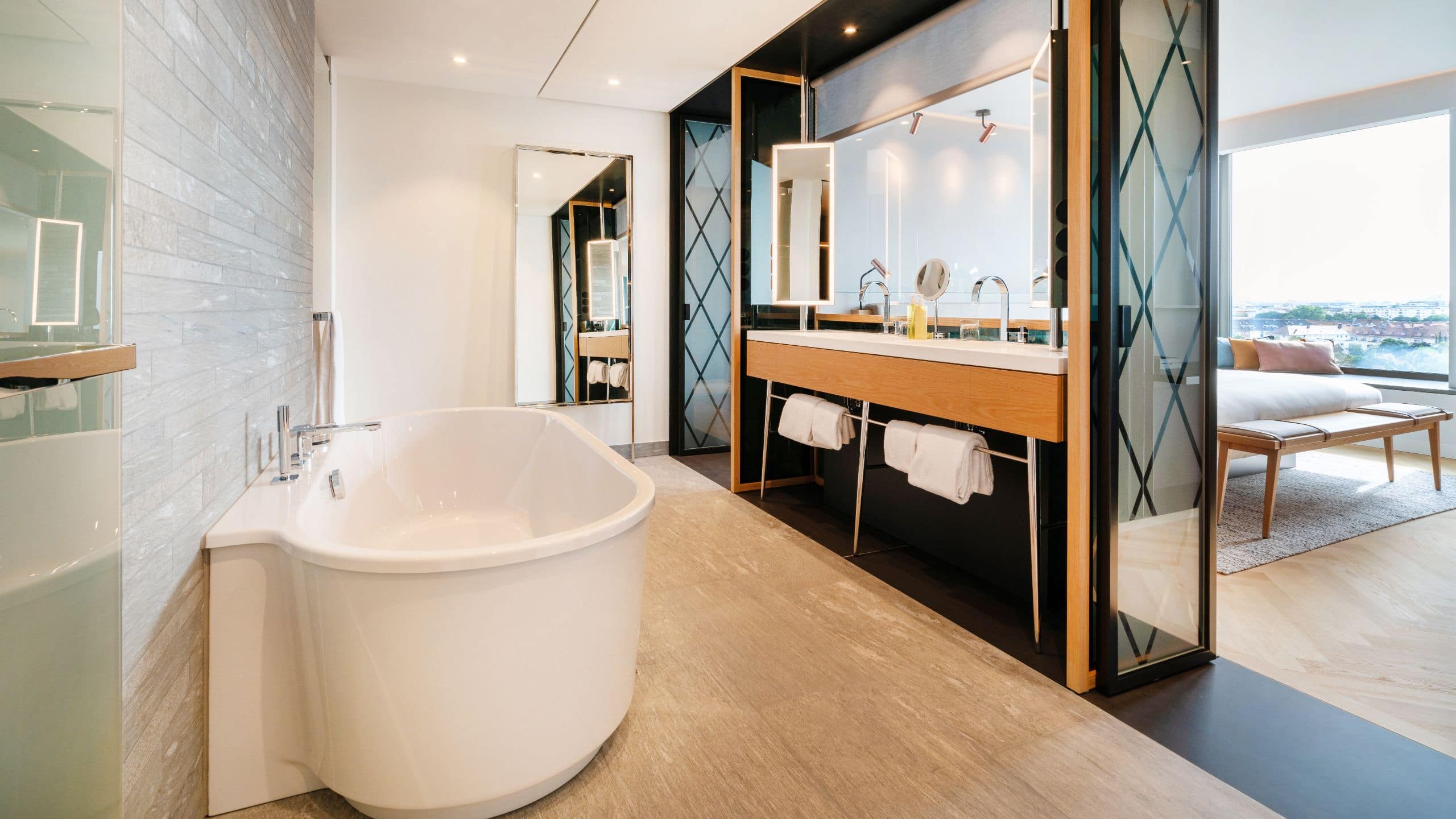Andaz Munich Schwabinger Tor Tower View Suite Bathroom