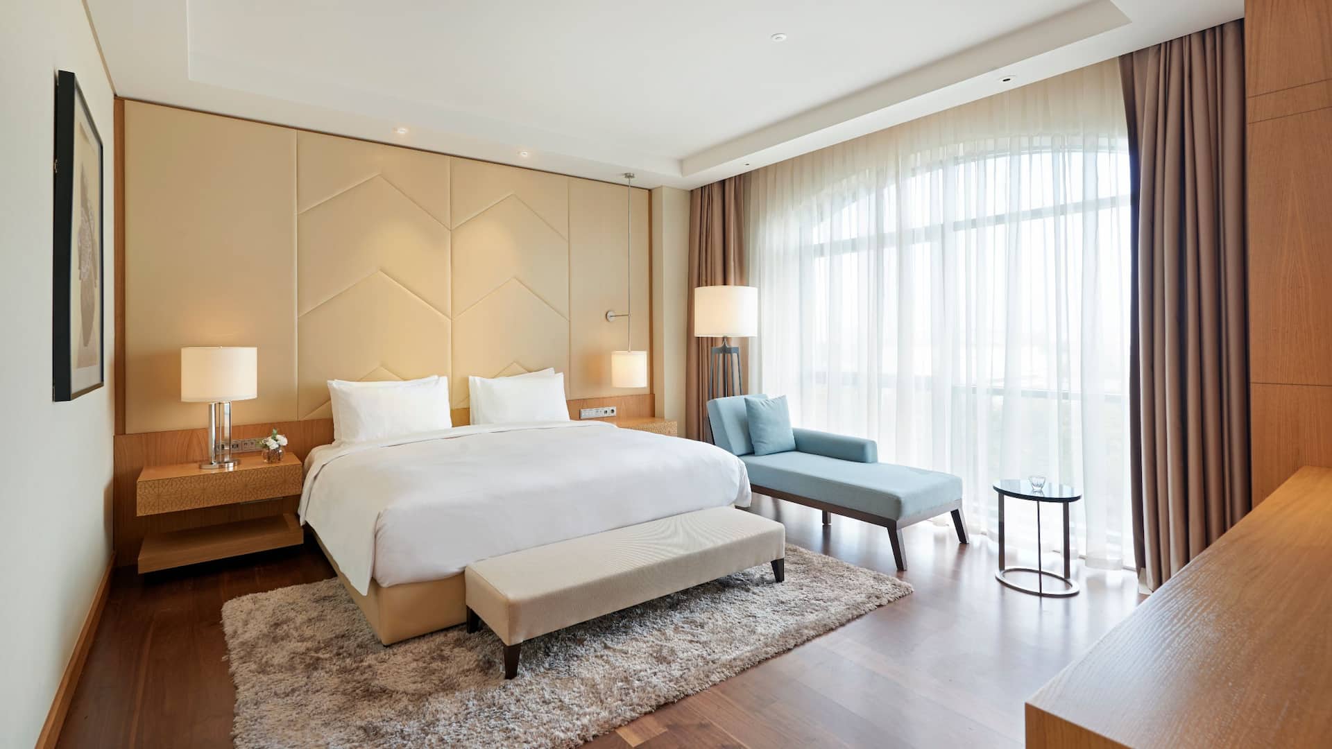 Hyatt Regency Tashkent Diplomatic Suite Bedroom