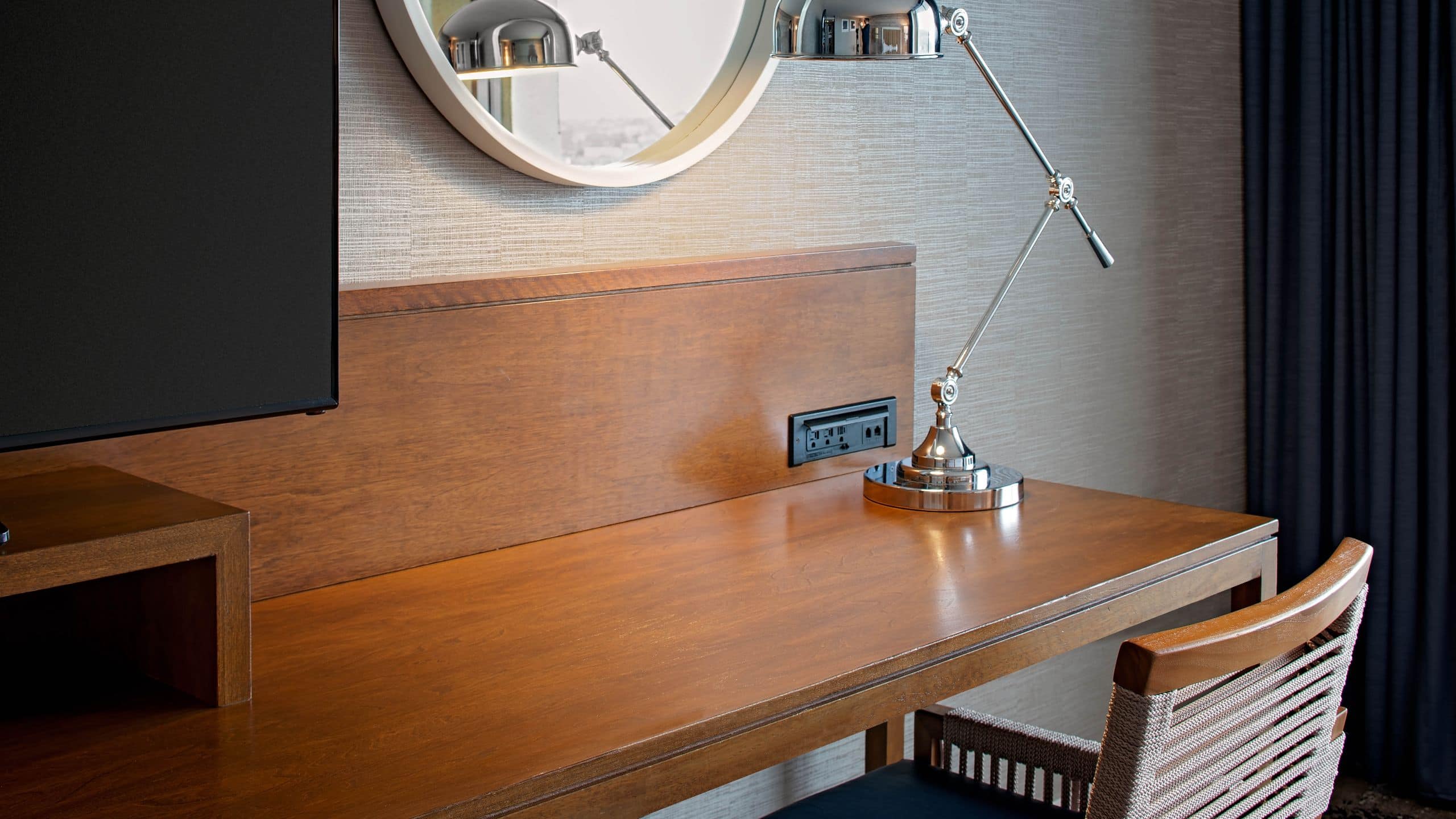 Hyatt Regency Mission Bay Spa and Marina King Desk
