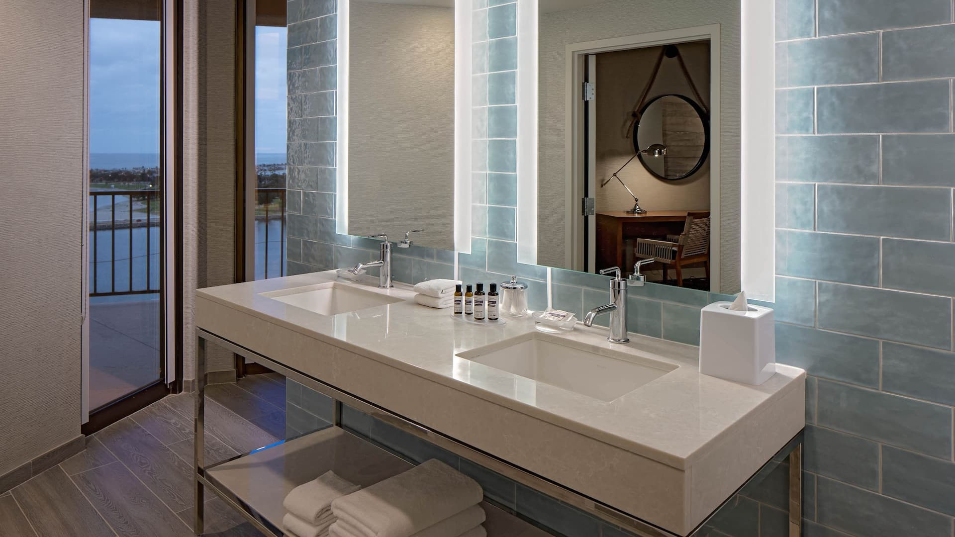 3 of 3 Hyatt Regency Mission Bay Spa and Marina King Top Level Bathroom