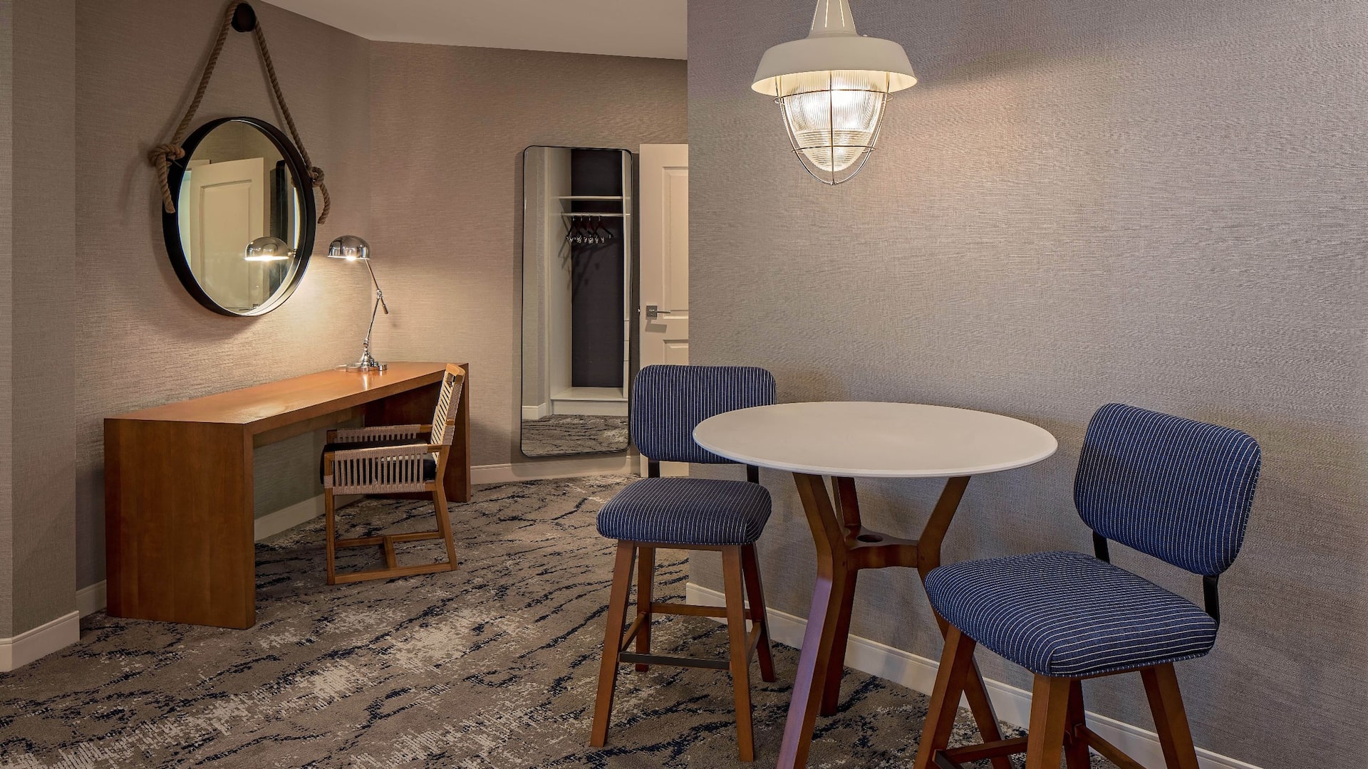 Hyatt Regency Mission Bay Spa and Marina King Top Level Table Desk