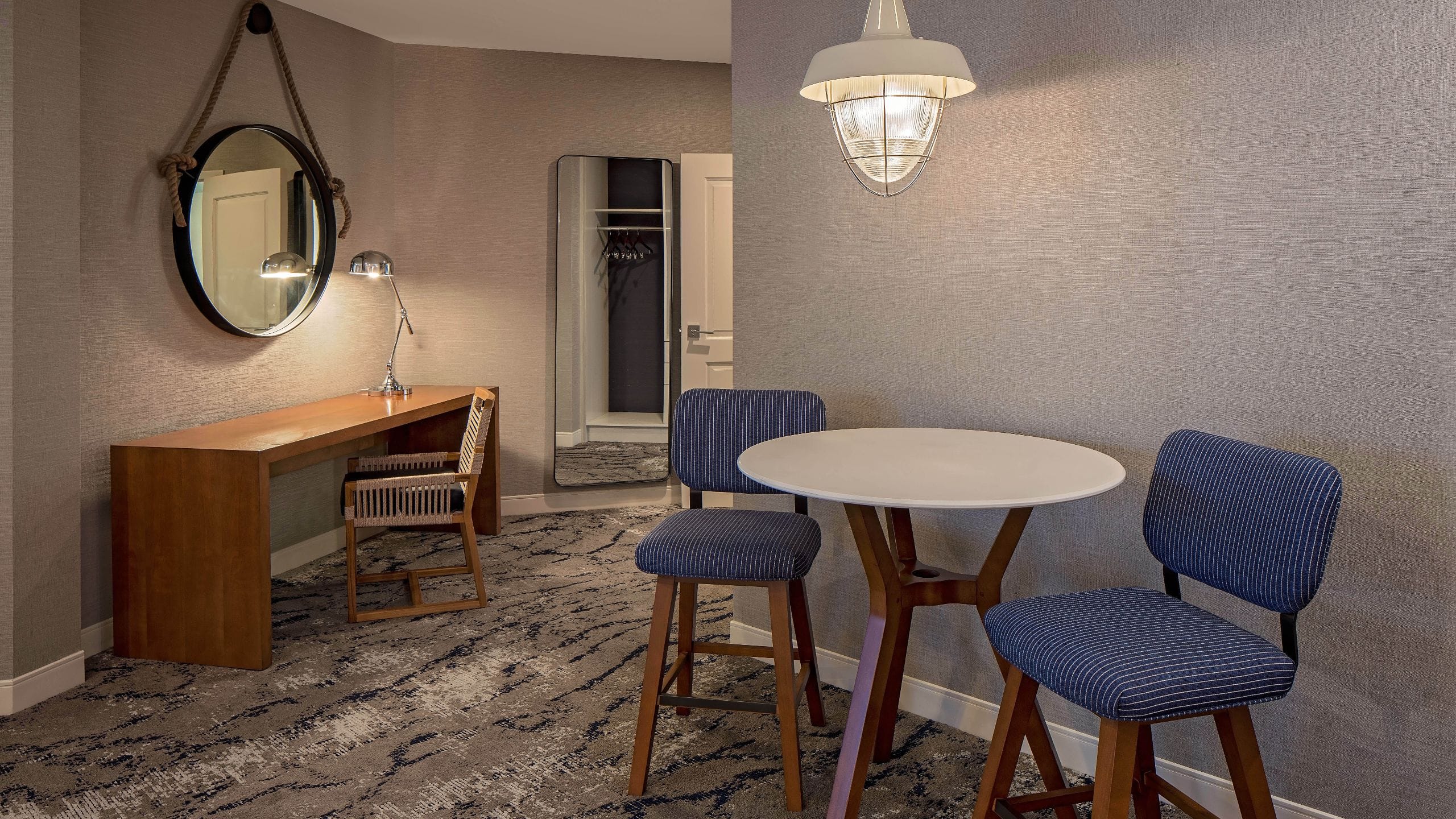 Hyatt Regency Mission Bay Spa and Marina King Top Level Table Desk