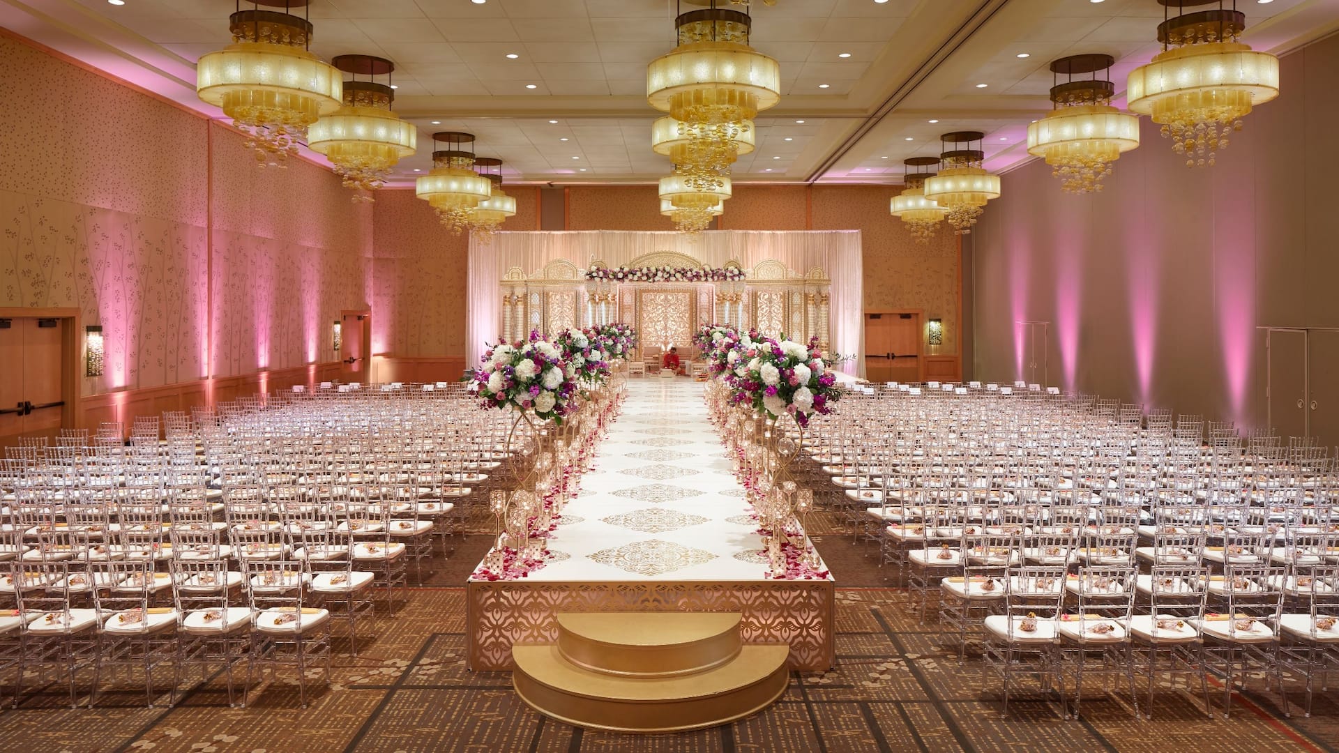 Hyatt Regency Bellevue on Seattle's Eastside Wedding Isle