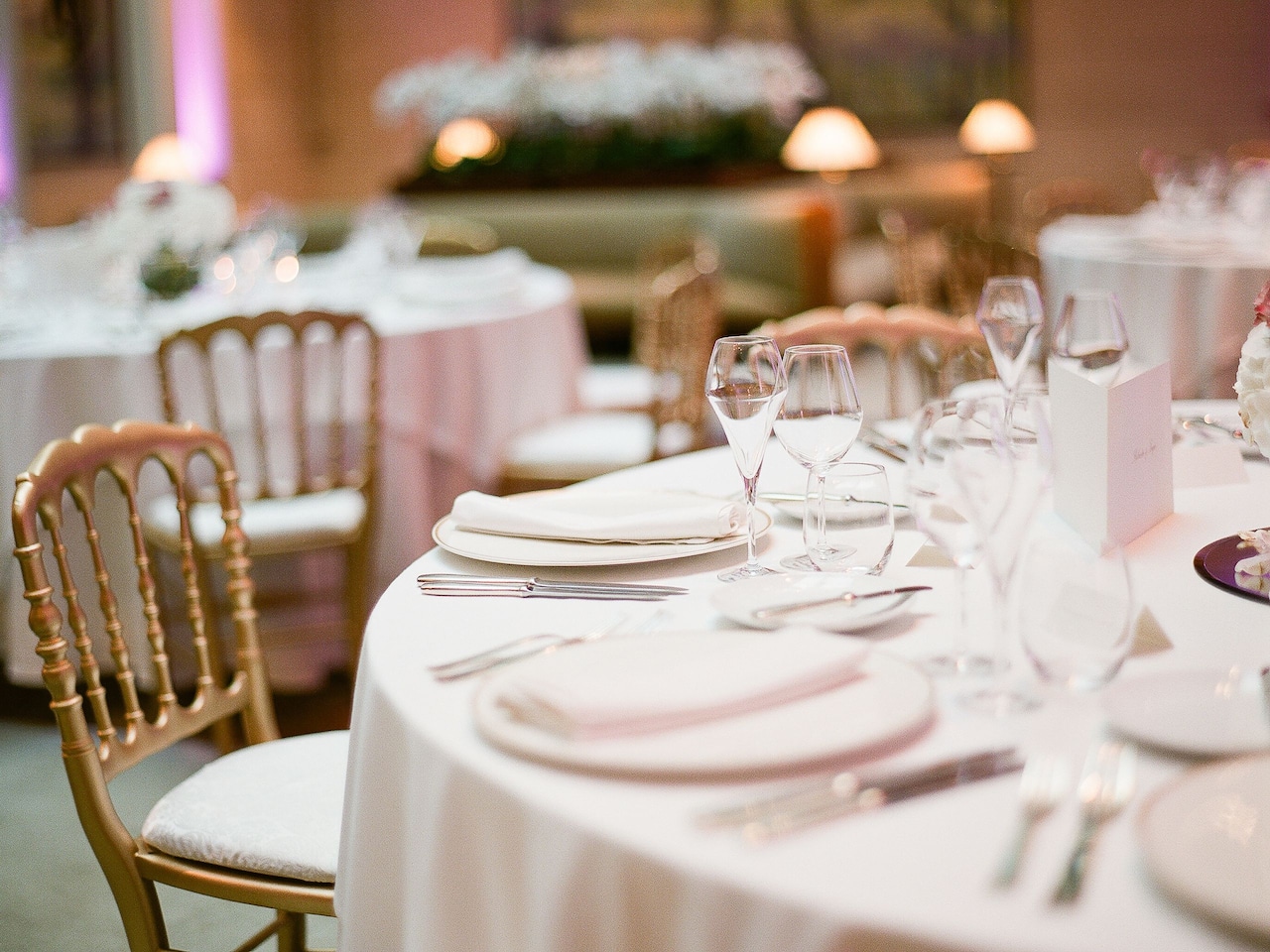 Amethyste - Dinner table - Wedding Venue at Hotel Park Hyatt Paris-Vendôme