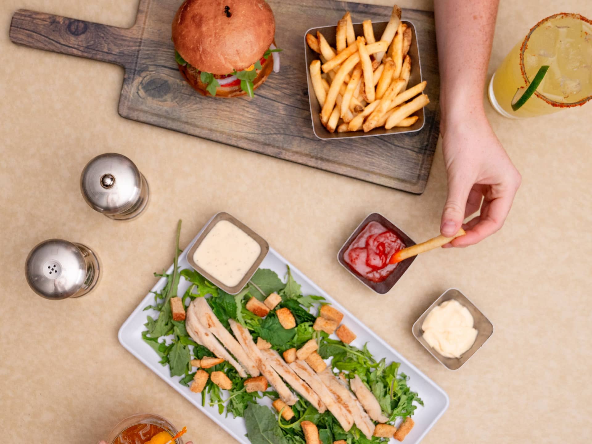 Hyatt Place HP_P406 Burger and Salad