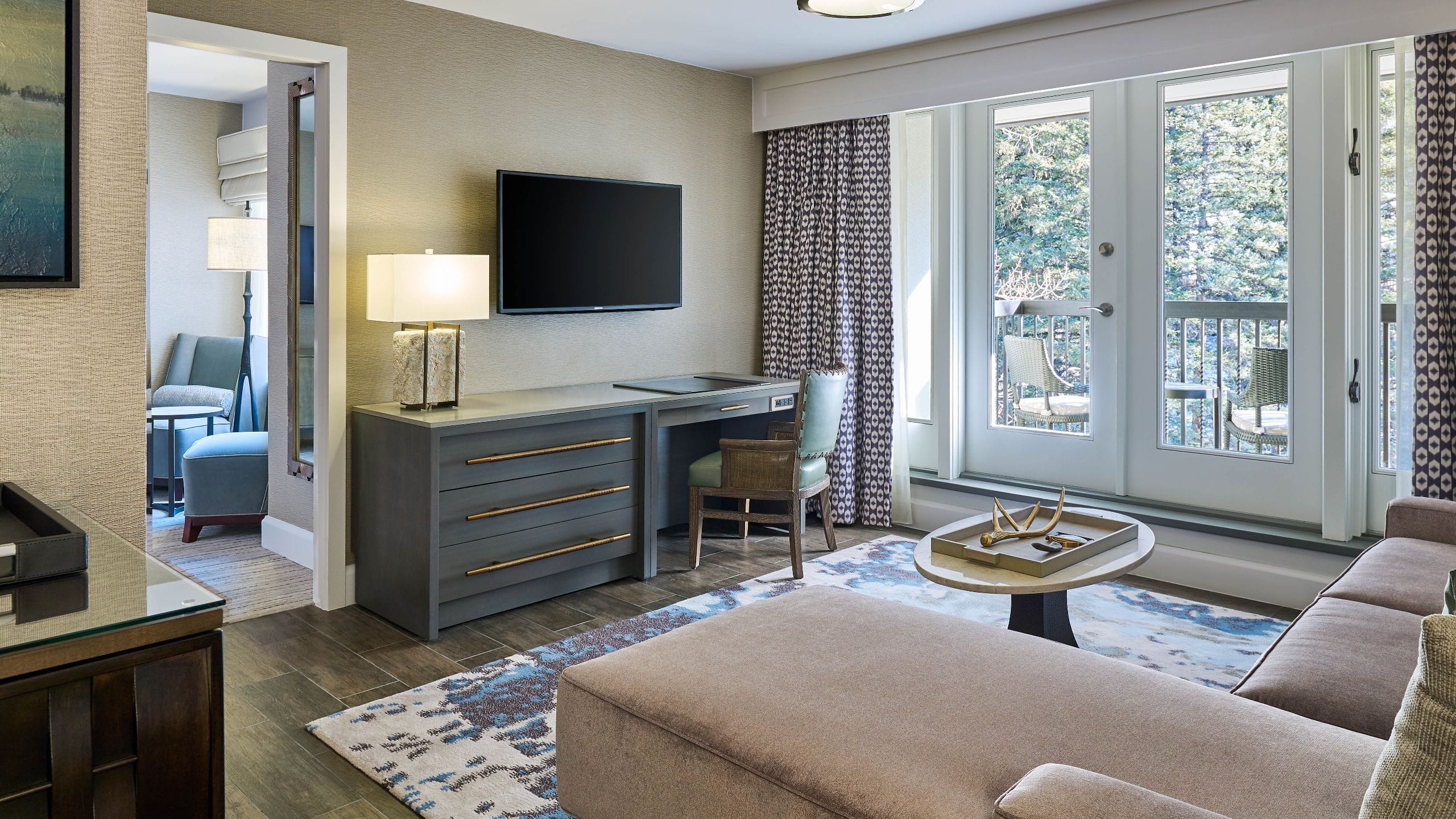 Grand Hyatt Vail King Mountain View Suite Living Area