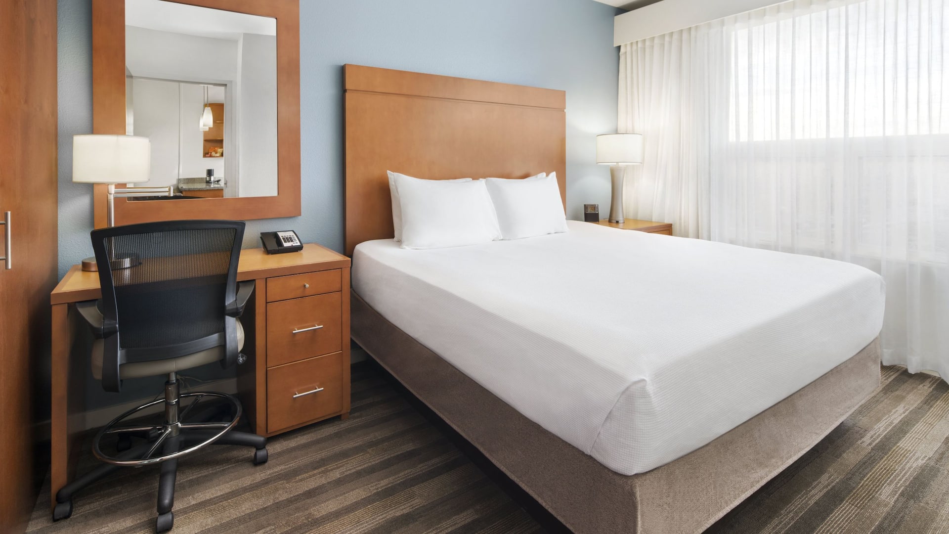 Hyatt House Boulder/Broomfield One Bedroom Suite Bedroom