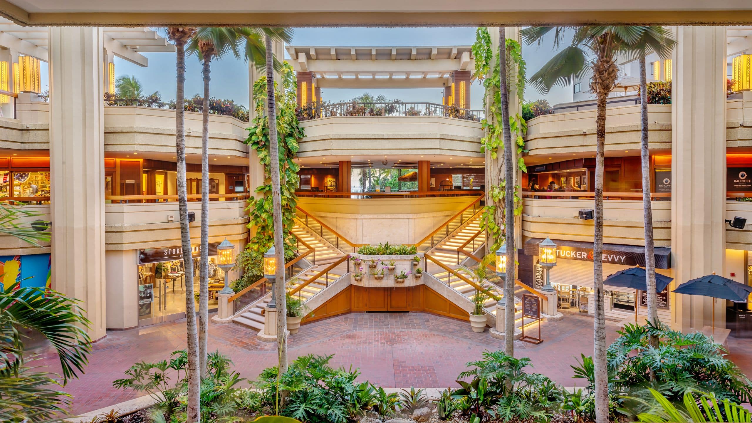 Hyatt Regency Waikiki Beach Resort and Spa Grand Stairs