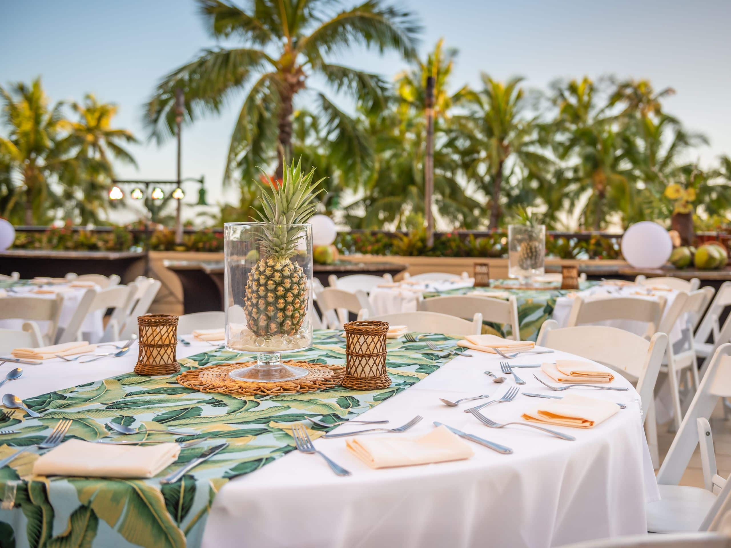 Hyatt Regency Waikiki Beach Resort and Spa Na Lea Terrace Sunset Banquet