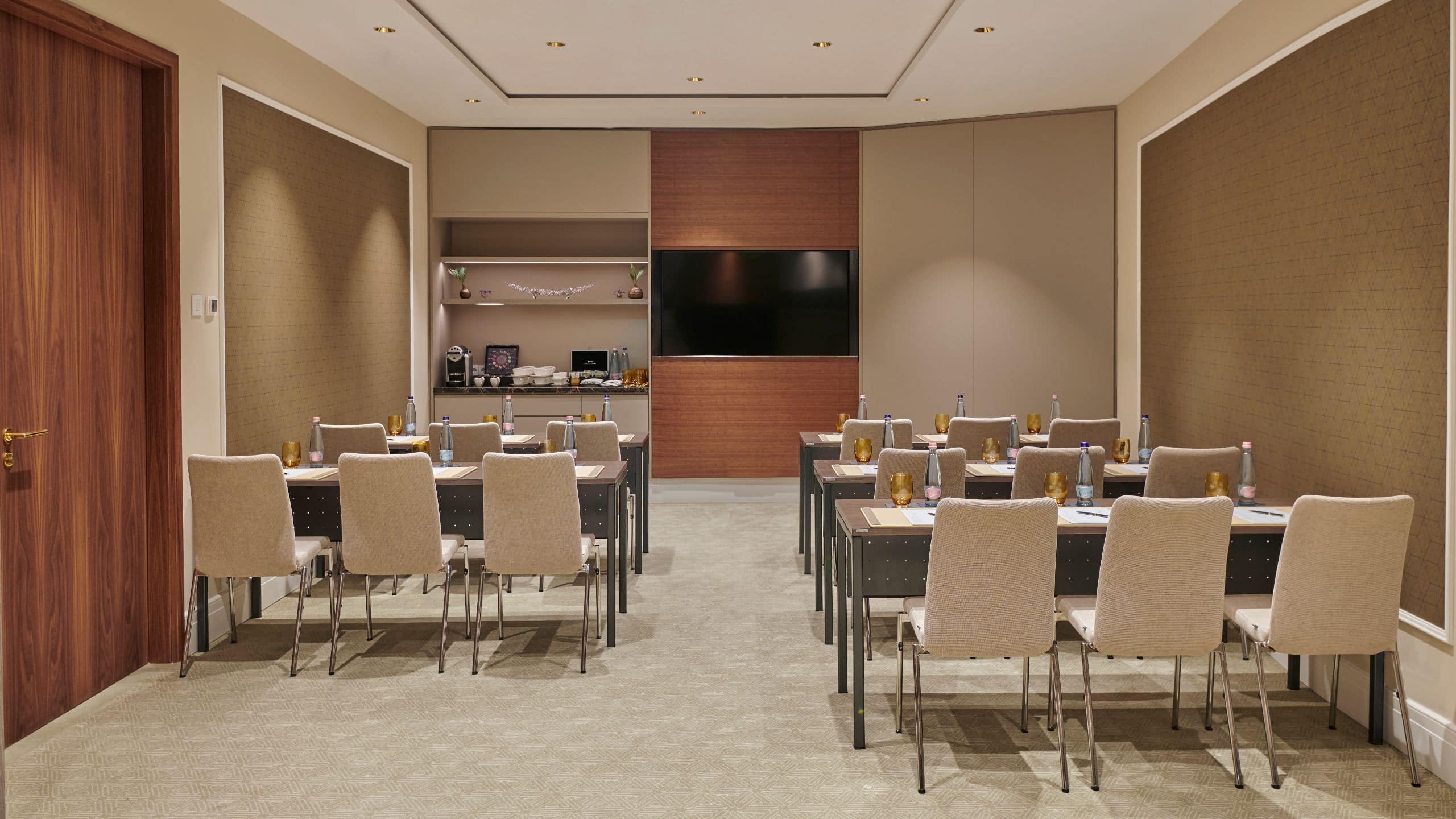 Párisi Udvar Hotel Budapest Vienna Salon Classroom Setup