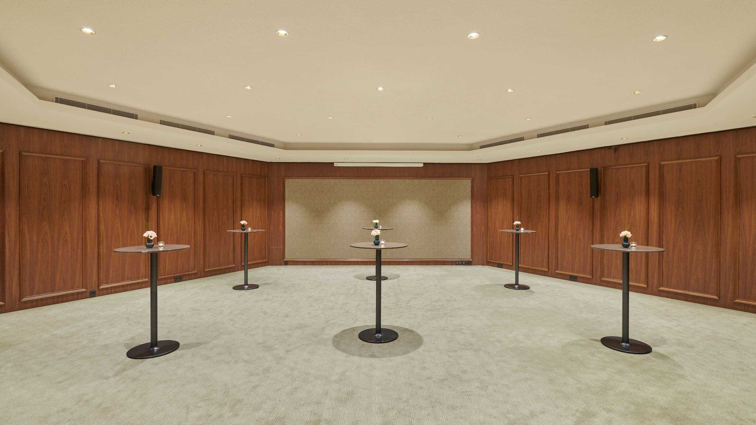 7 of 7 Párisi Udvar Hotel Budapest Parisi Salon Reception Setup