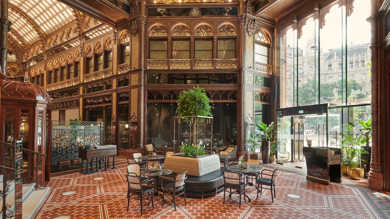 Parisi Udvar Parisi Passage Cafe