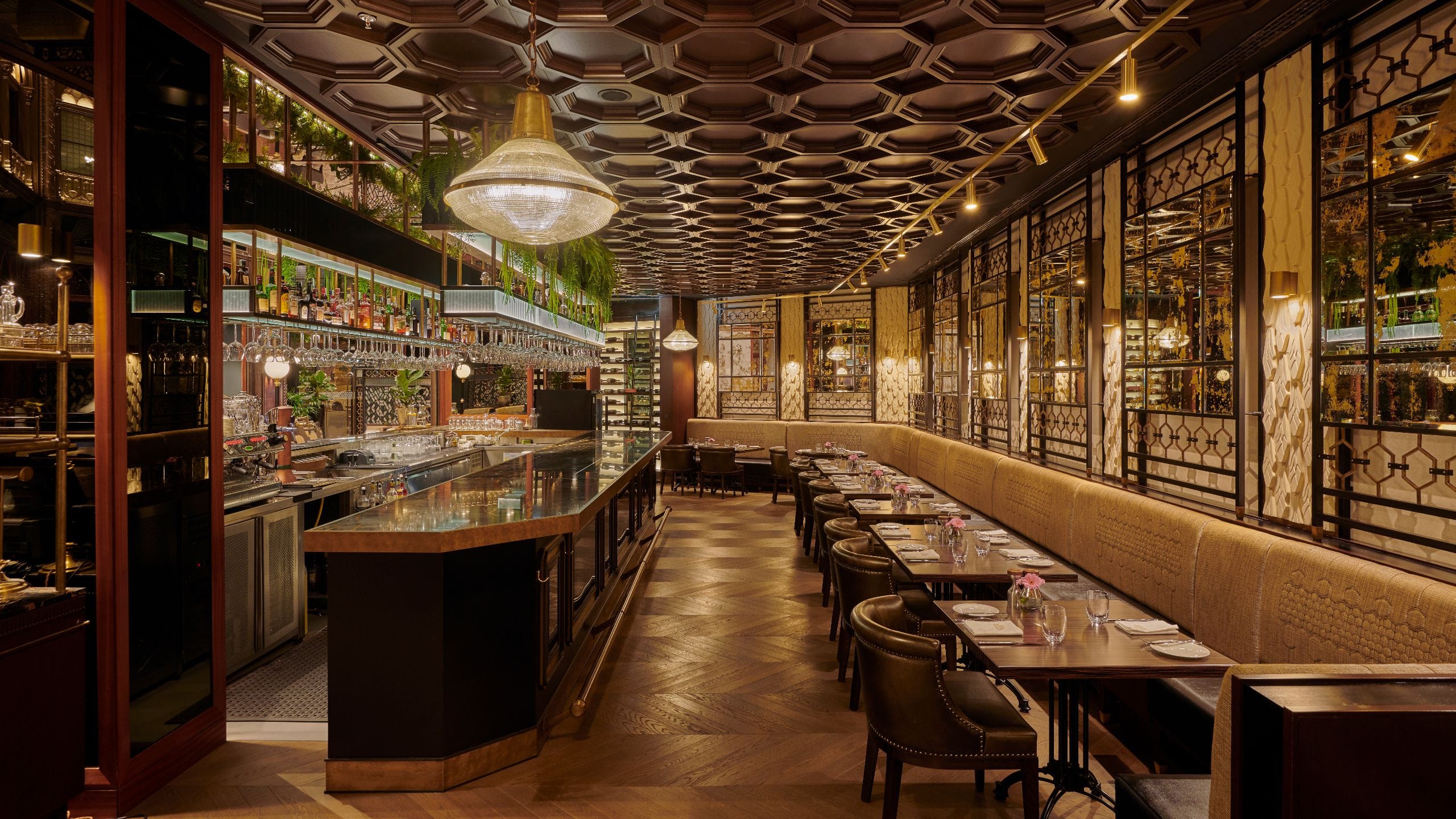 2 of 2 Párisi Udvar Hotel Budapest Parisi Passage Brasserie