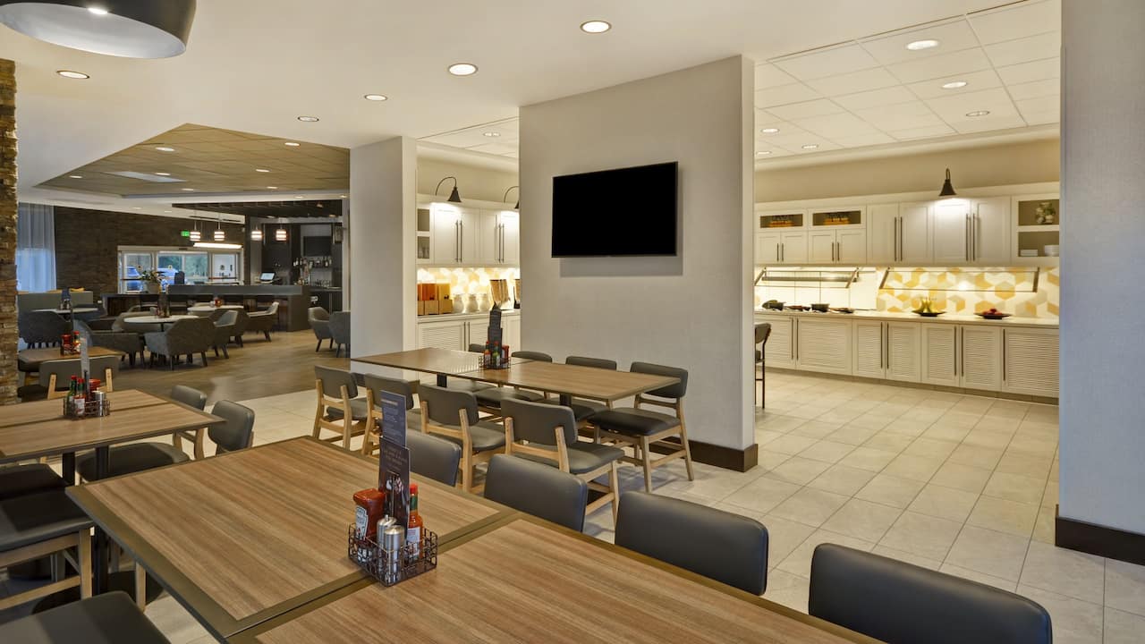 Breakfast Bar seating area