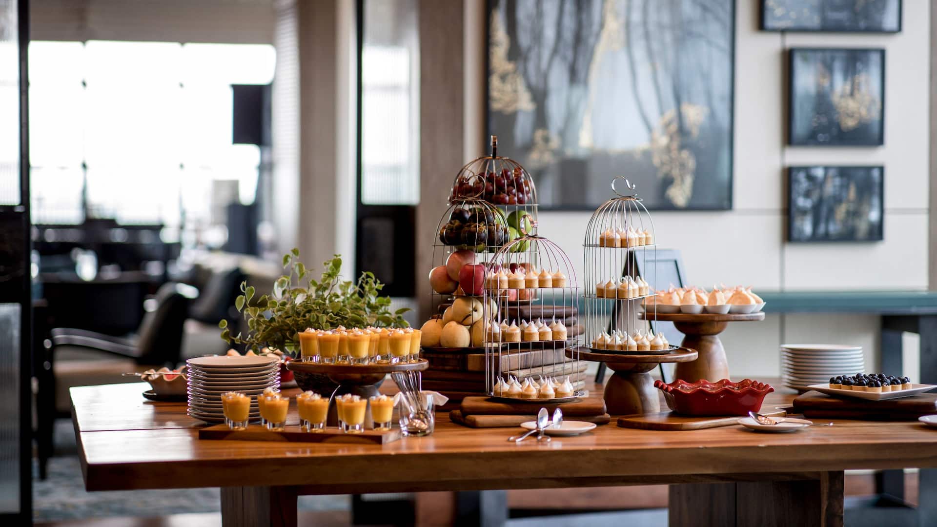 Hyatt Regency Bangkok Sukhumvit Dessert