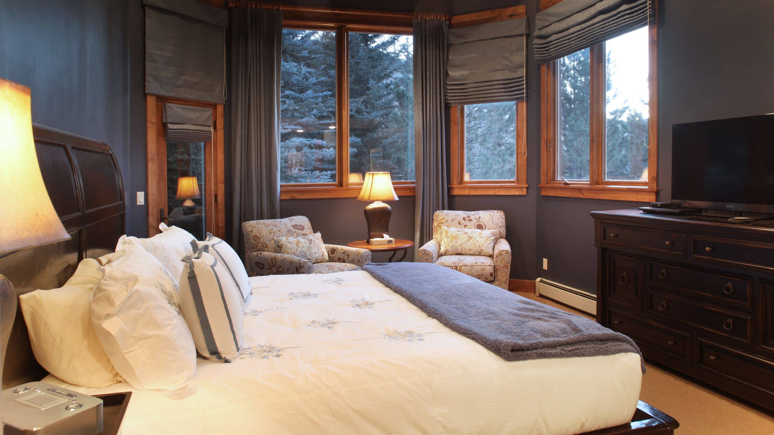 Vail Residences at Cascade Village Blue Spruce Bedroom