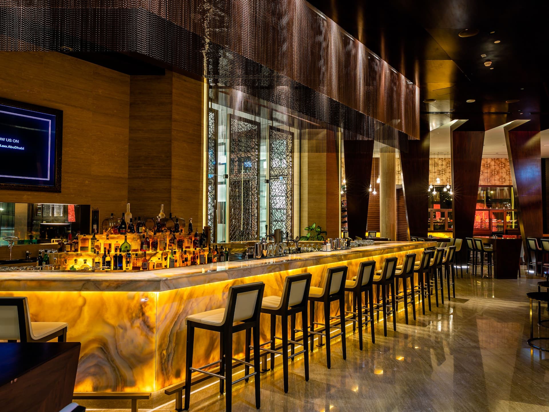 Grand Hyatt Abu Dhabi Hotel & Residences Emirates Pearl Lexx Bar