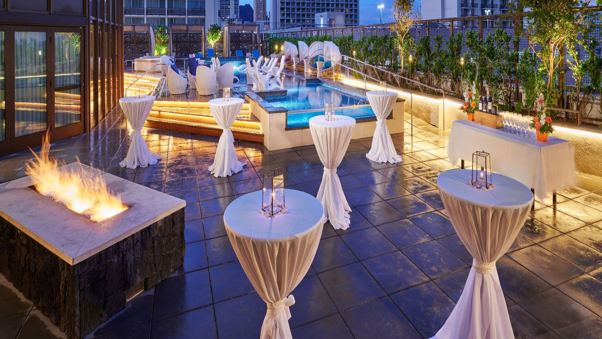 Hyatt Centric Waikiki Beach Cocktail Reception