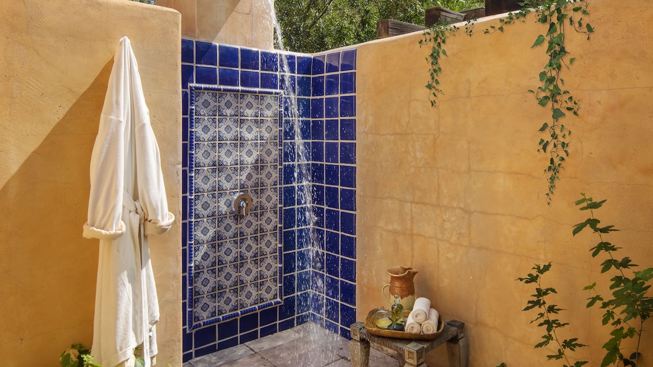 Alvadora Spa Outdoor Shower