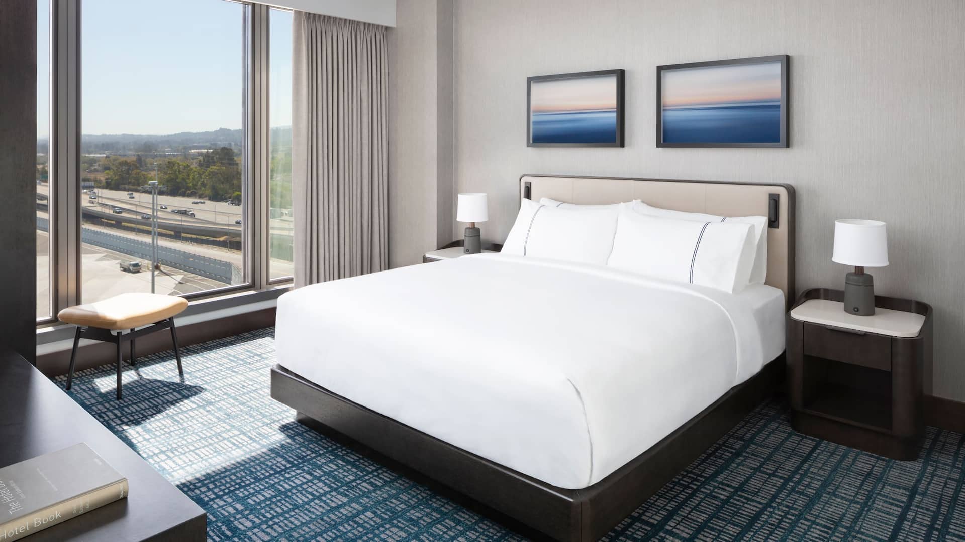2/2 Grand Hyatt at SFO Grand Suite Bedroom