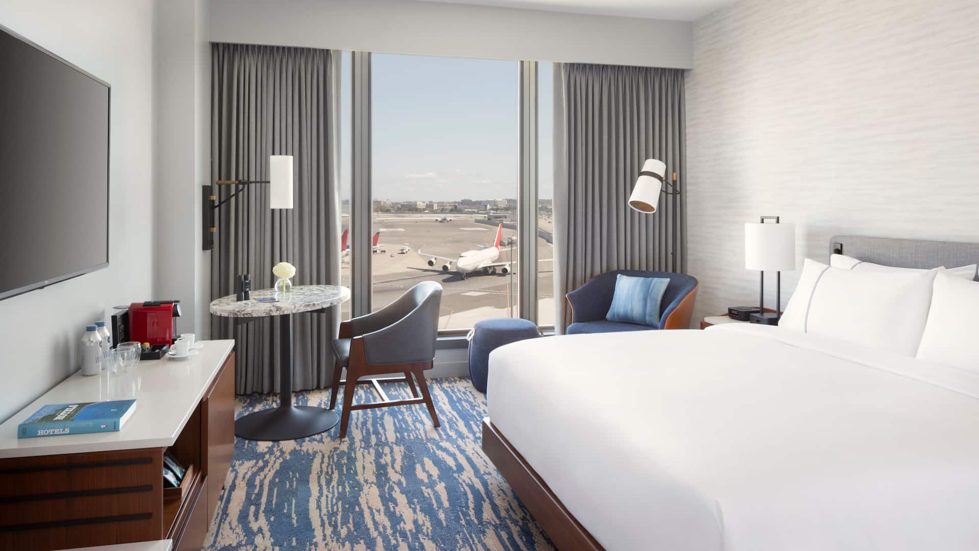 1/2 Grand Hyatt at SFO Standard King