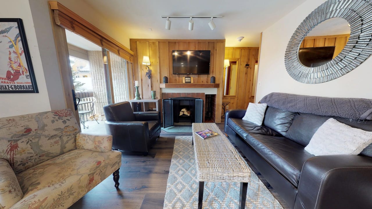 Vail 21, A Destination by Hyatt Residence, 2 Bedroom Condo with 2 Bath, Gold