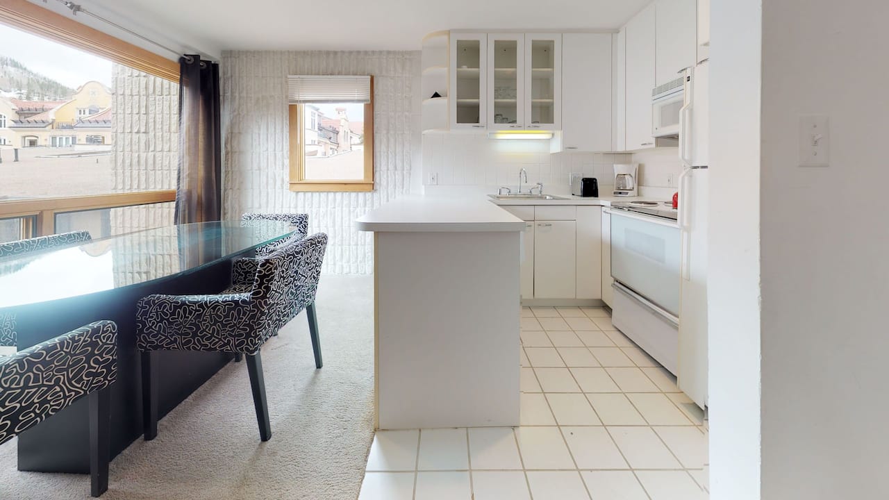 Vail 21, A Destination by Hyatt Residence, 2 Bedroom Condo with 2 Bath