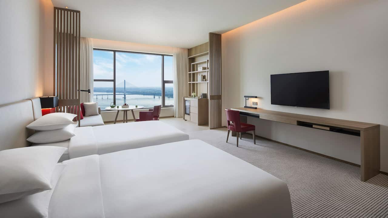 Regency Suite with 2 Twin Beds