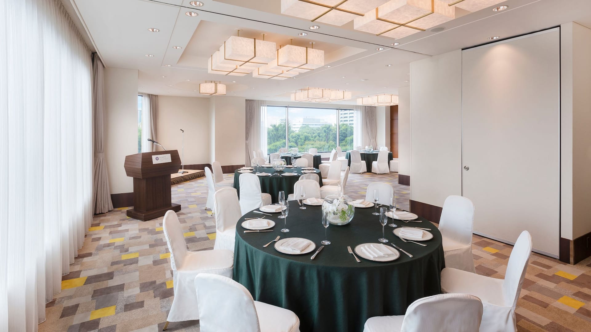 1 of 1 Hyatt Regency Tokyo Meeting Room Miyagino Dinner Setup