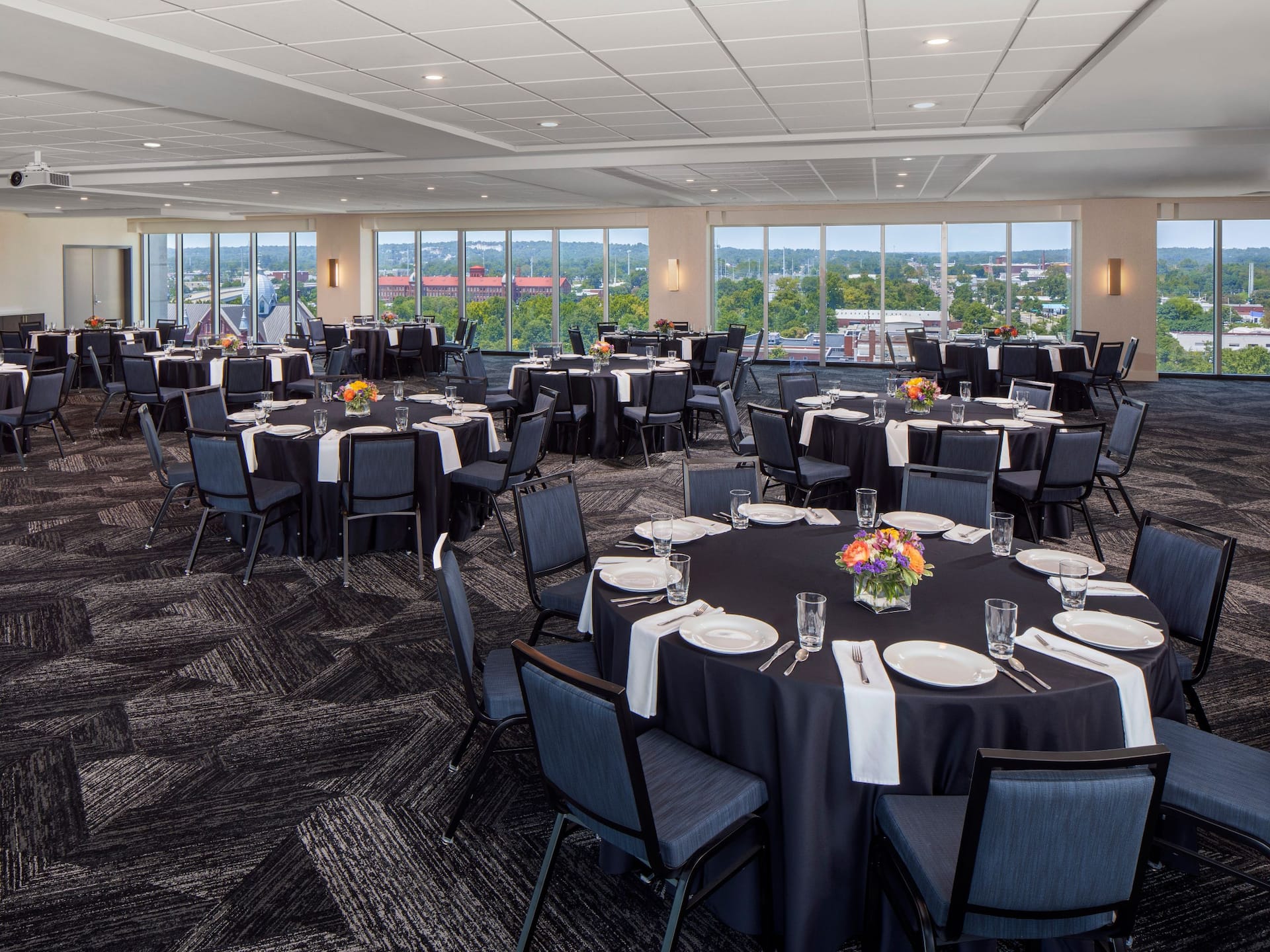 Hyatt House Augusta / Downtown Gathering Banquet