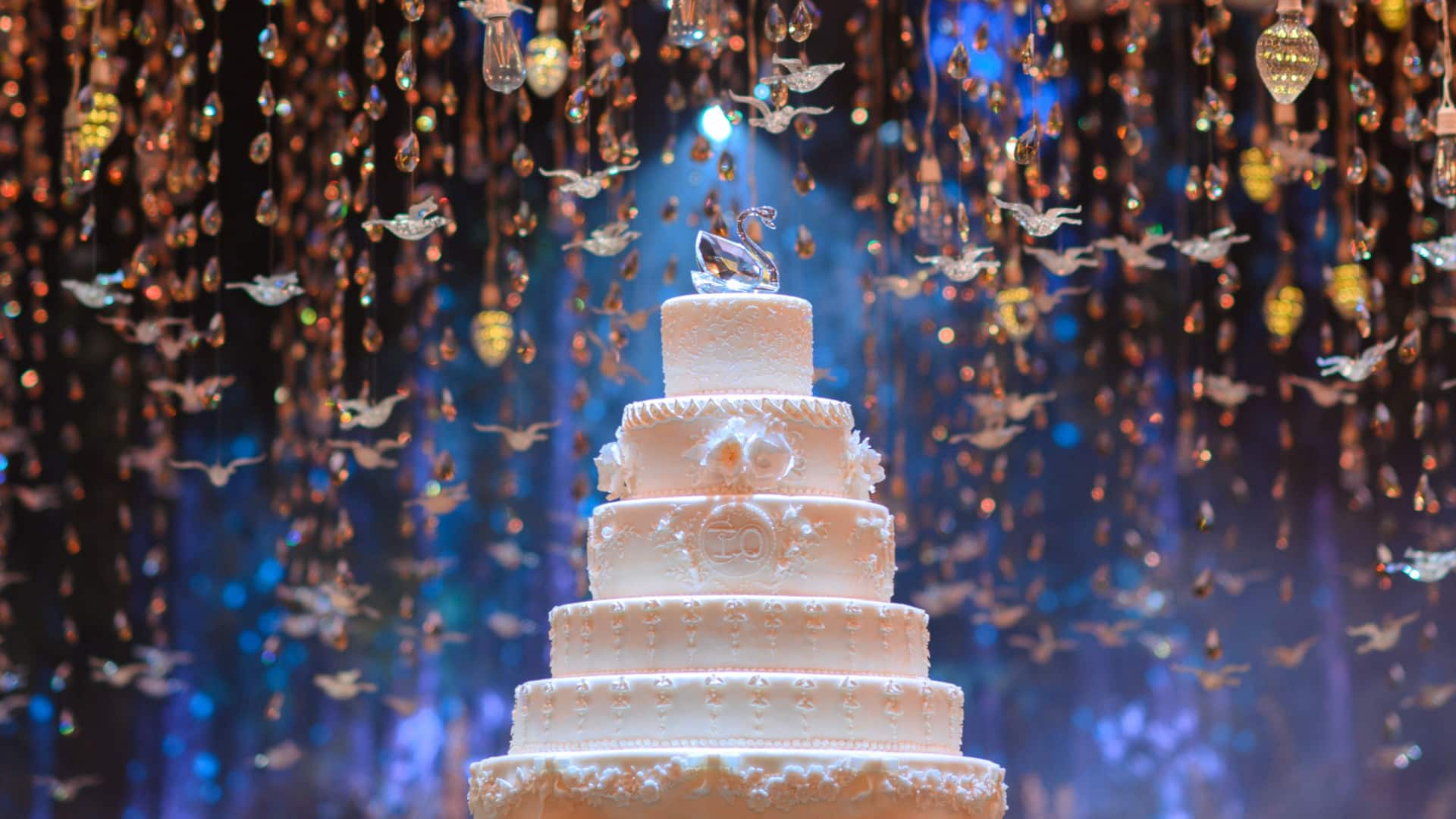 Grand Hyatt Erawan Bangkok Wedding Cake Style