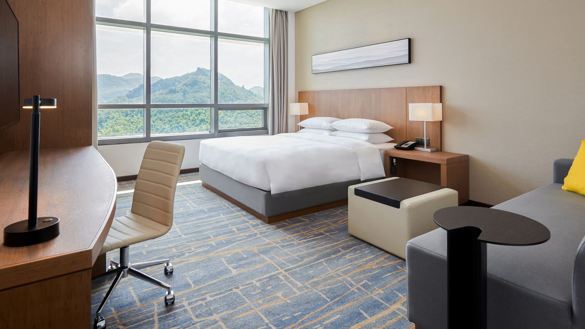 Hyatt Place Hyatt-Place-Deqing-P050-King-Bed