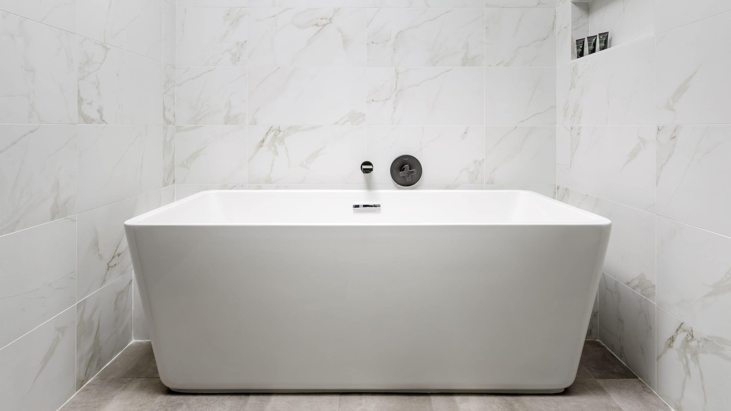 9 из 9 Hyatt Centric Mountain View Soaking Tub
