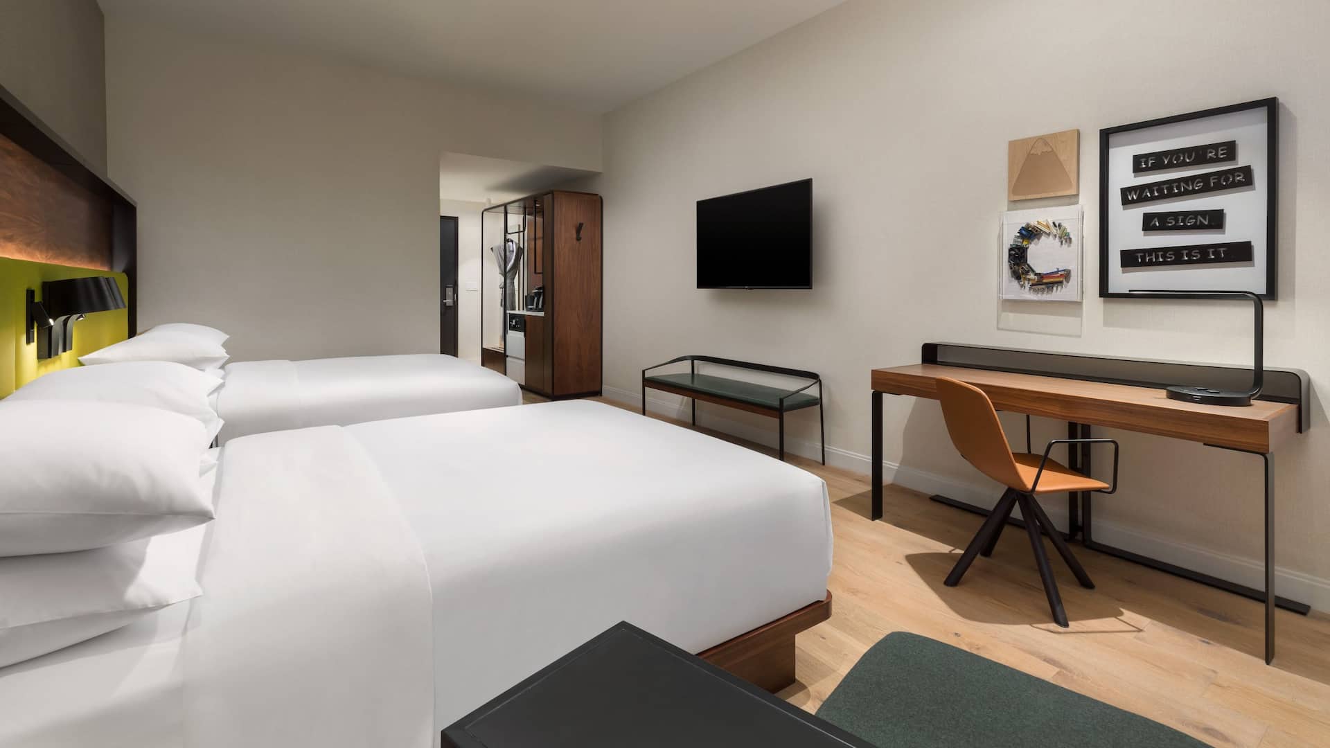 7 из 8 Hyatt Centric Mountain View Two Doubles Guestroom