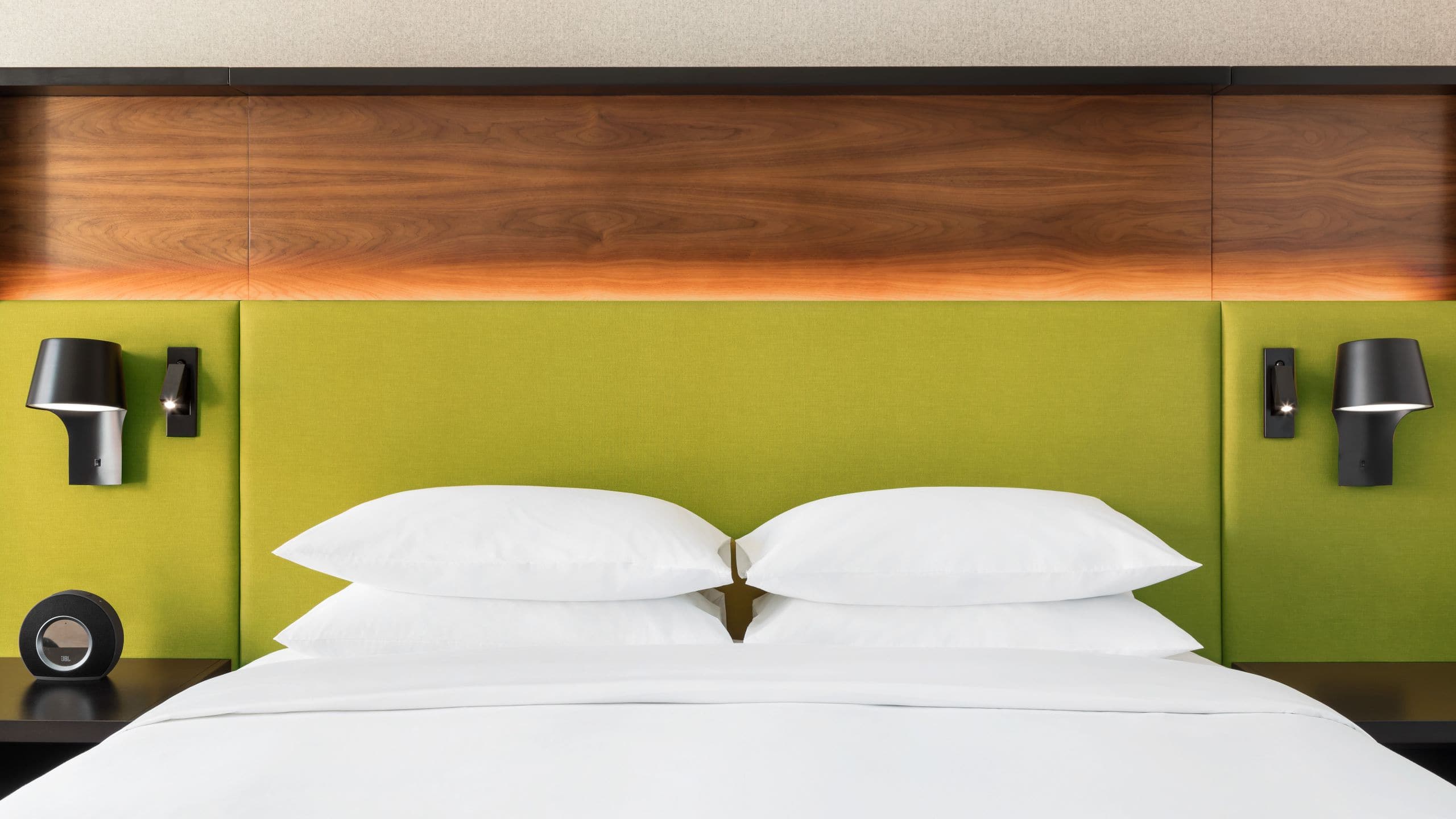 3 из 4 Hyatt Centric Mountain View Headboard