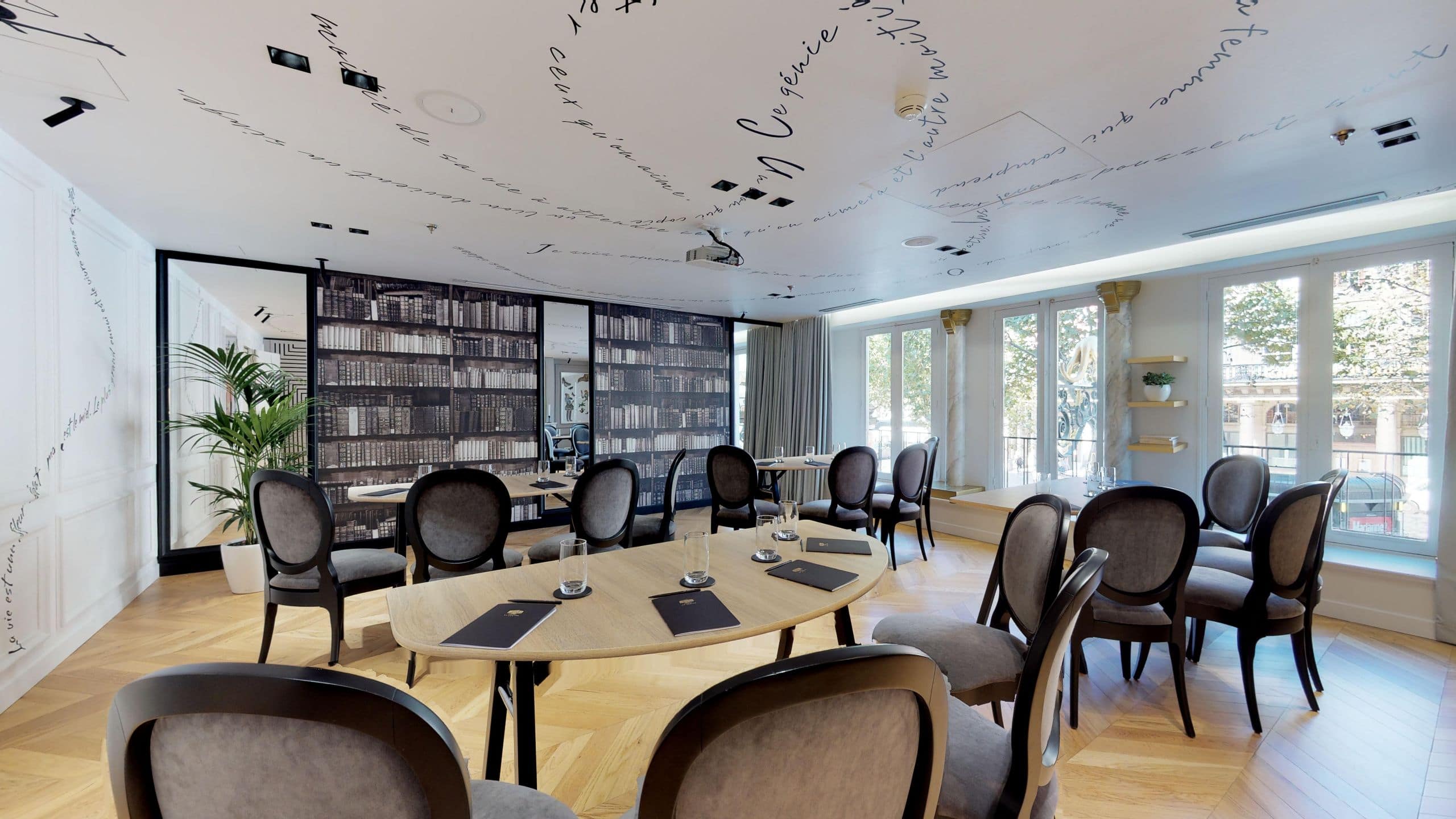 Hôtel du Louvre Victor