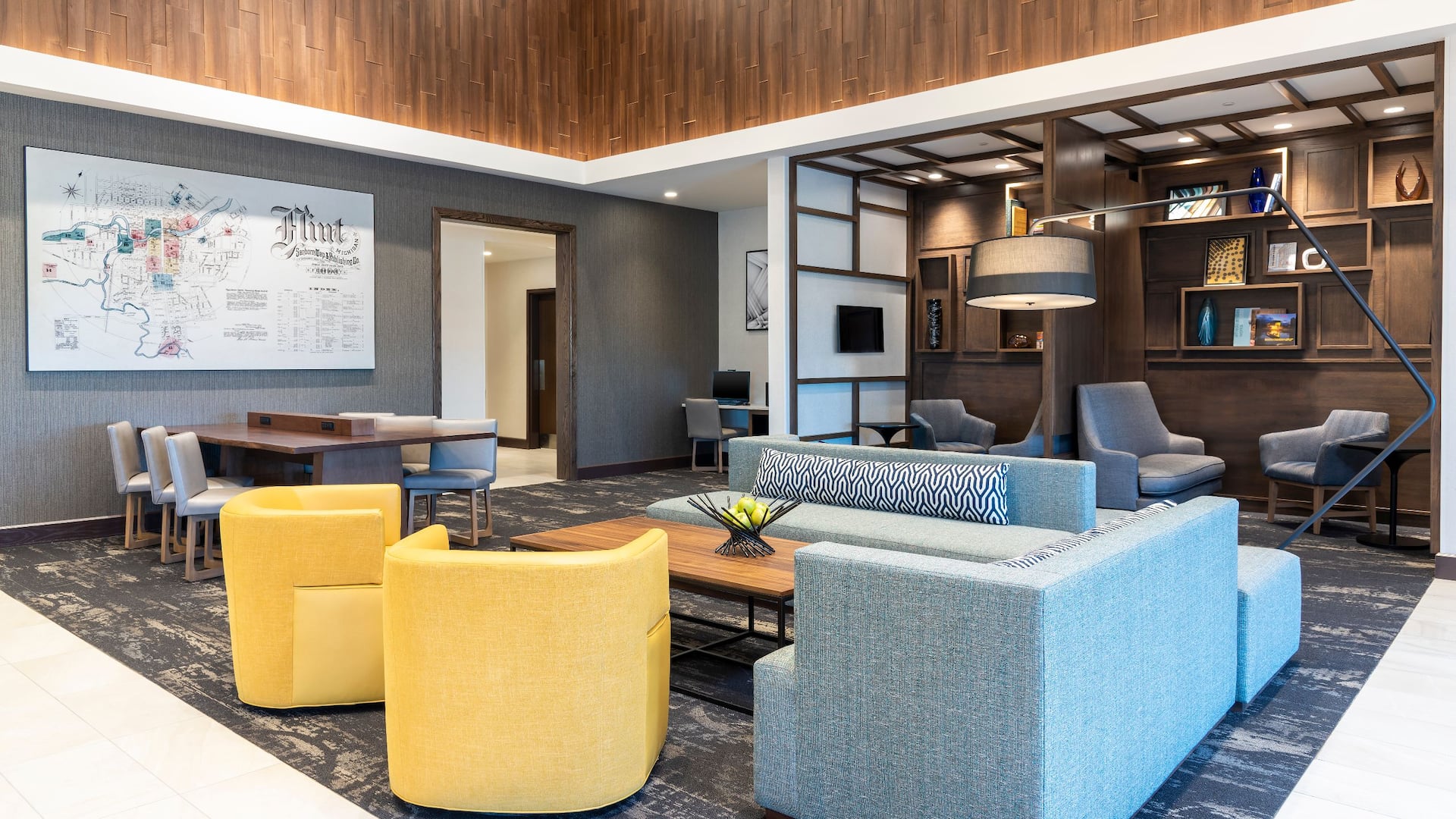 Hyatt Place Flint / Grand Blanc Lobby Seating