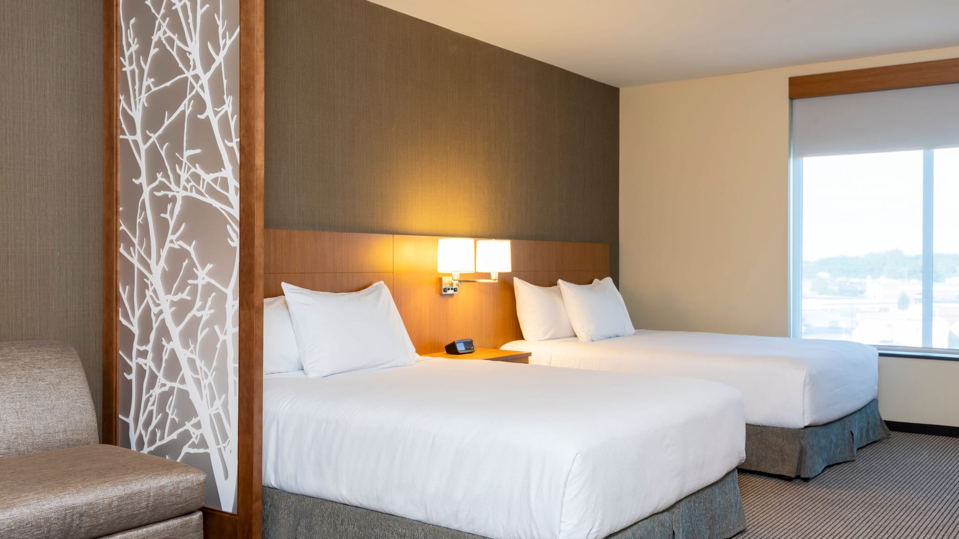 Hyatt Place Flint / Grand Blanc Two Queen Accessible Guestroom