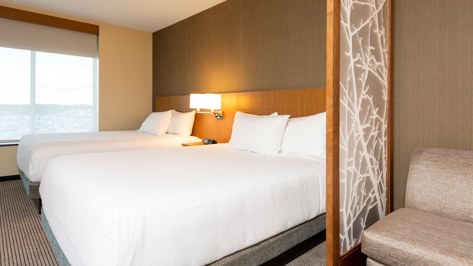 Hyatt Place Flint / Grand Blanc Standard Two Queen Guestroom