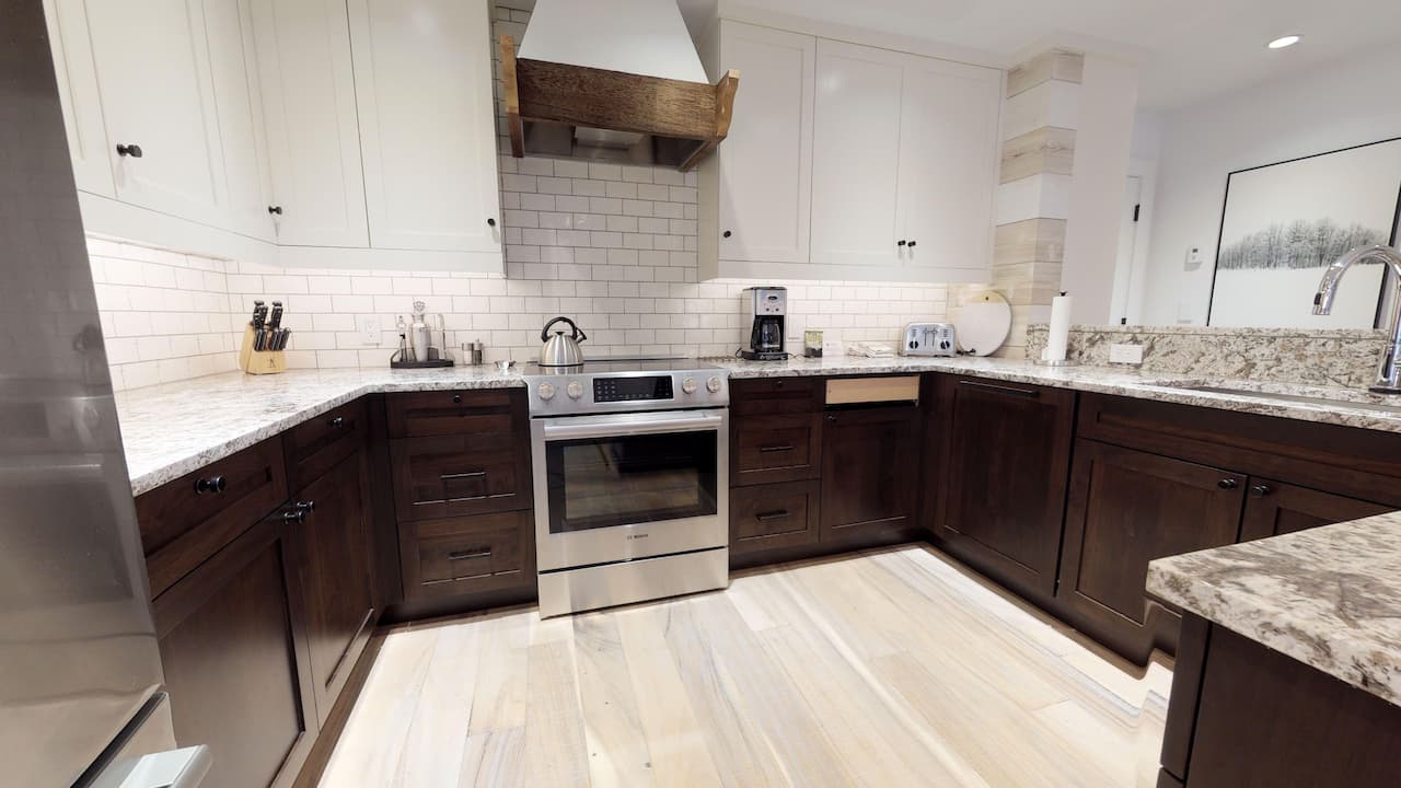 Chat 120 Kitchen