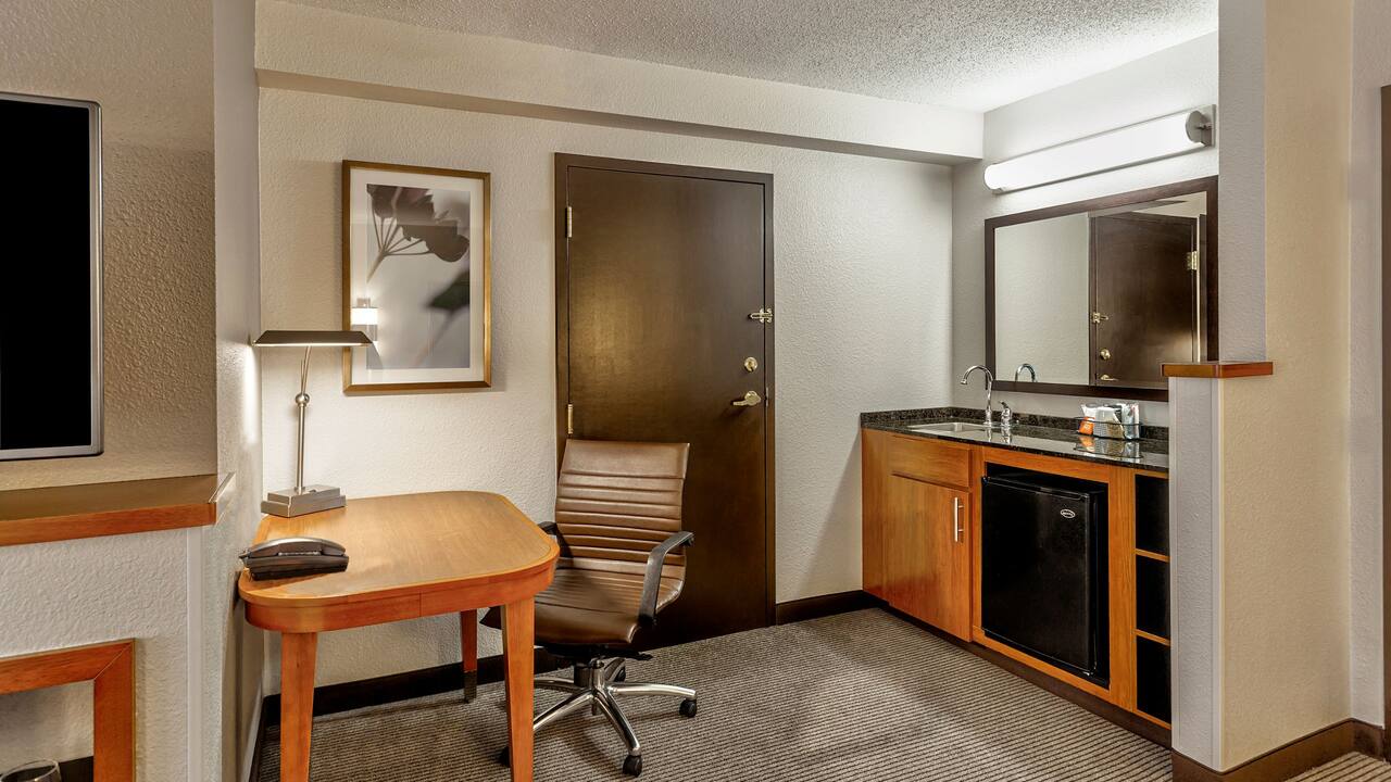 Hotels in Overland Park  Hyatt Place Overland Park Convention Center