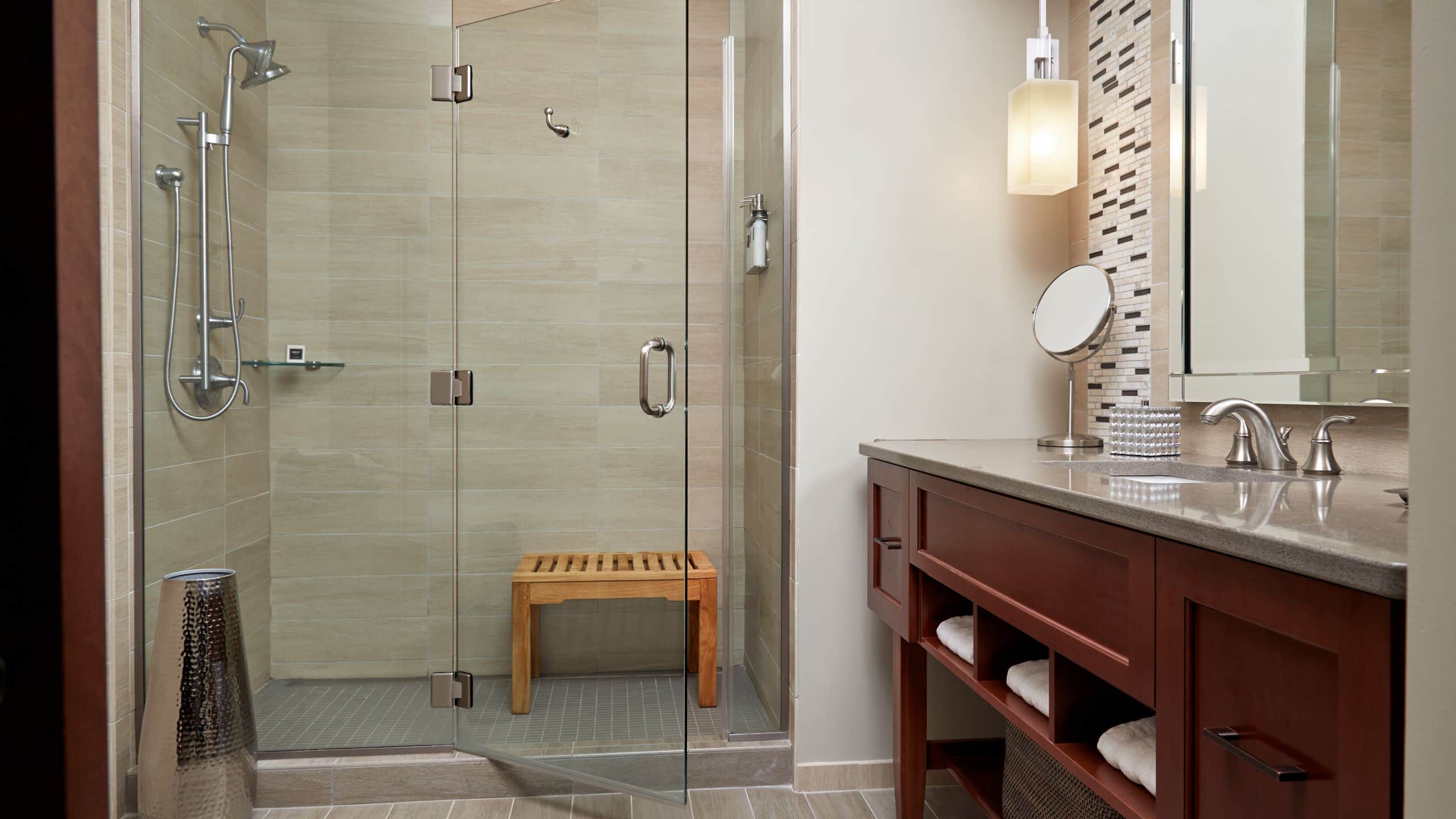 Rizzo Center Suite Bathroom
