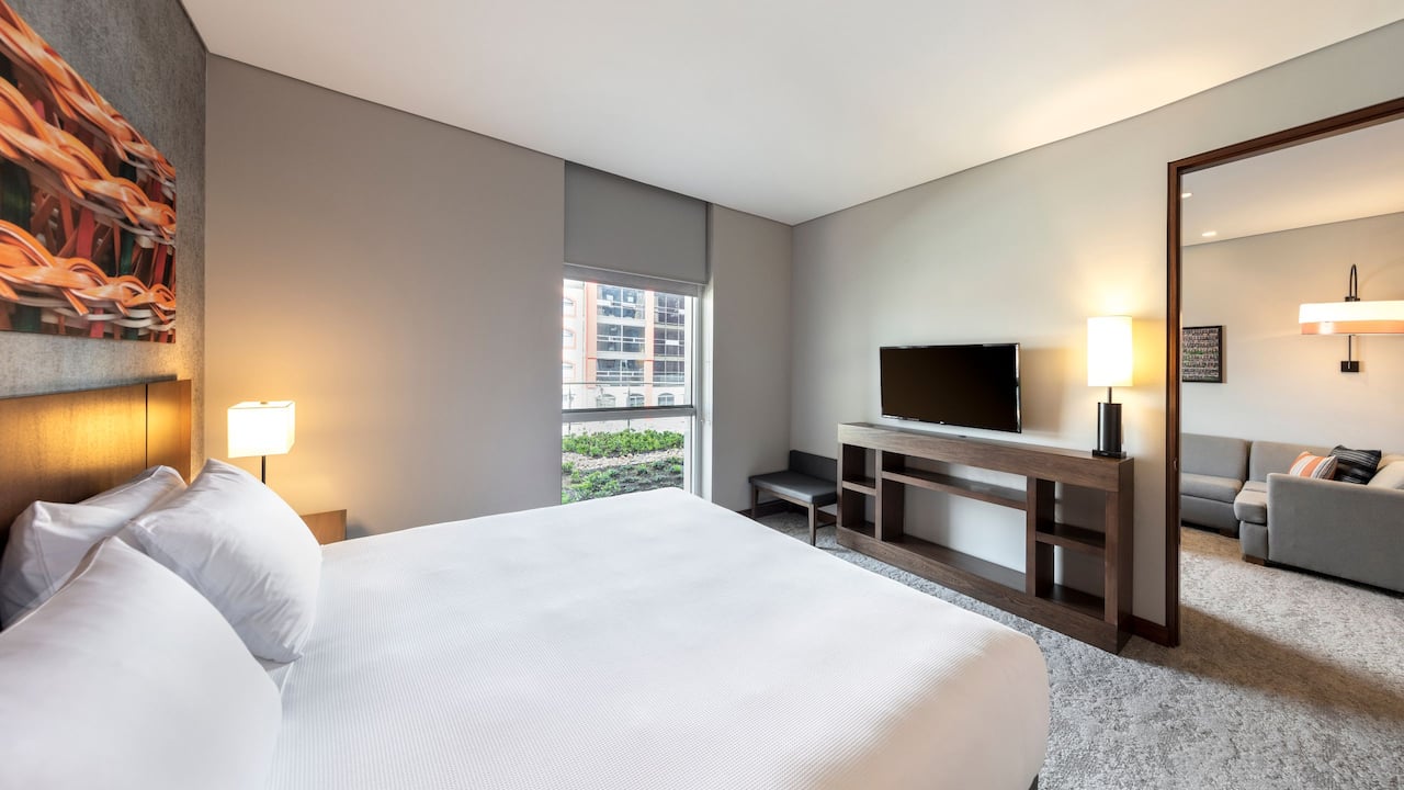 Hyatt Place Bogota Accessible Suite | King Bed 