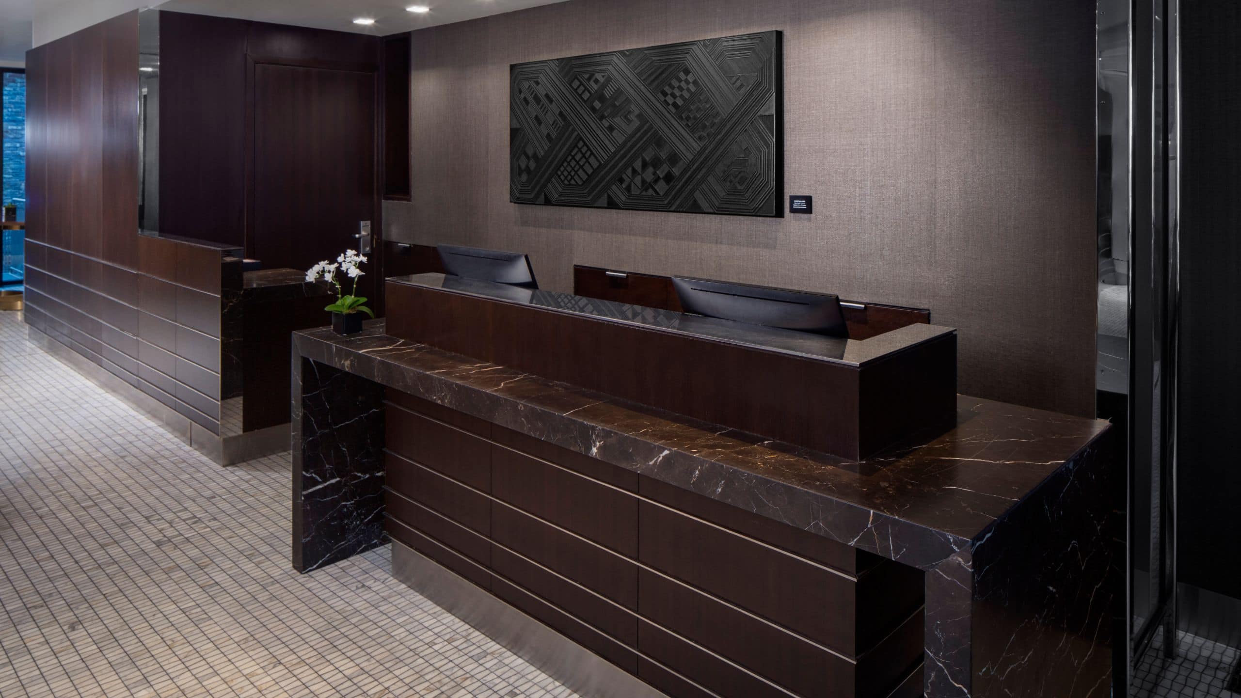 Park South Hotel Front Desk
