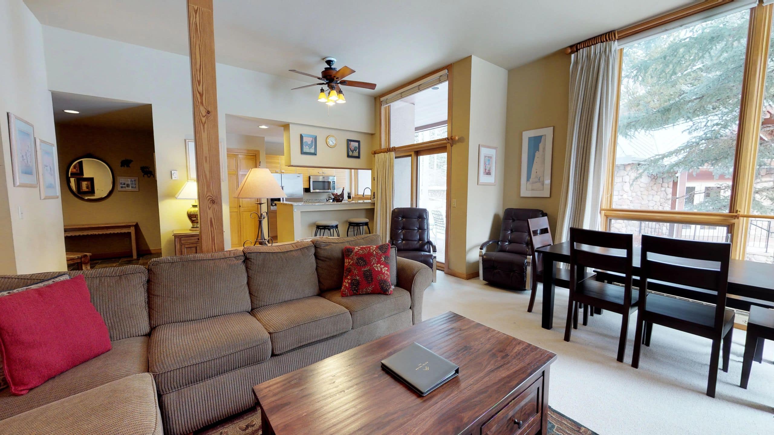 1 de 4 Vail Residences at Cascade Village Two Bedroom Platinum Millrace Living Area
