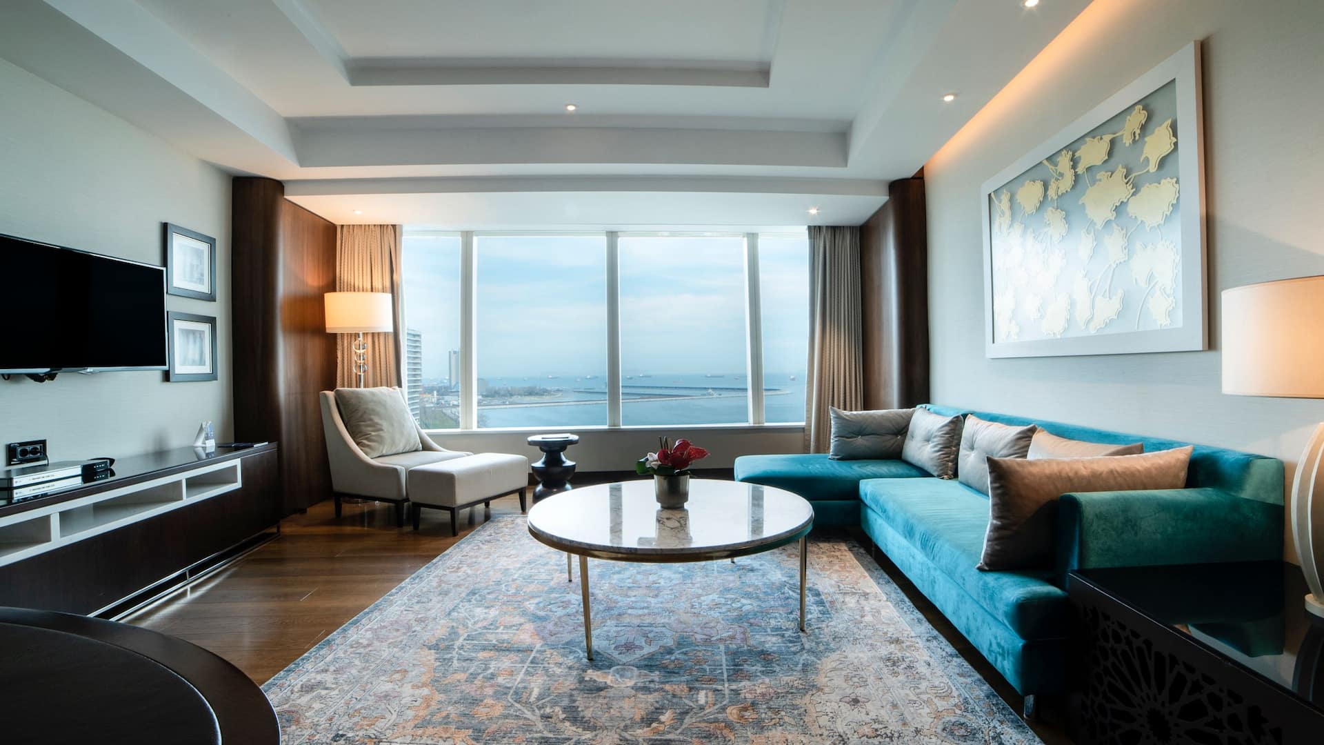 Hyatt Regency Istanbul Ataköy Executive Suite Living Room